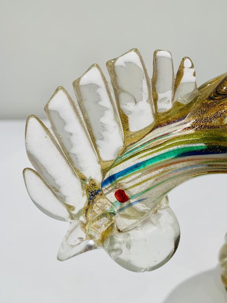 Milieu du XXe siècle Barbini verre Murano multicolore avec or circa 1950 cock. en vente