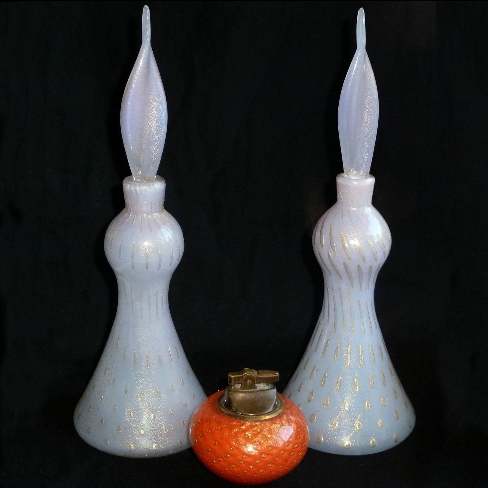 Barbini Murano Lavanda Púrpura Motas Doradas Decantador de Perfume de Vidrio Artístico Italiano Moderno de mediados de siglo en venta