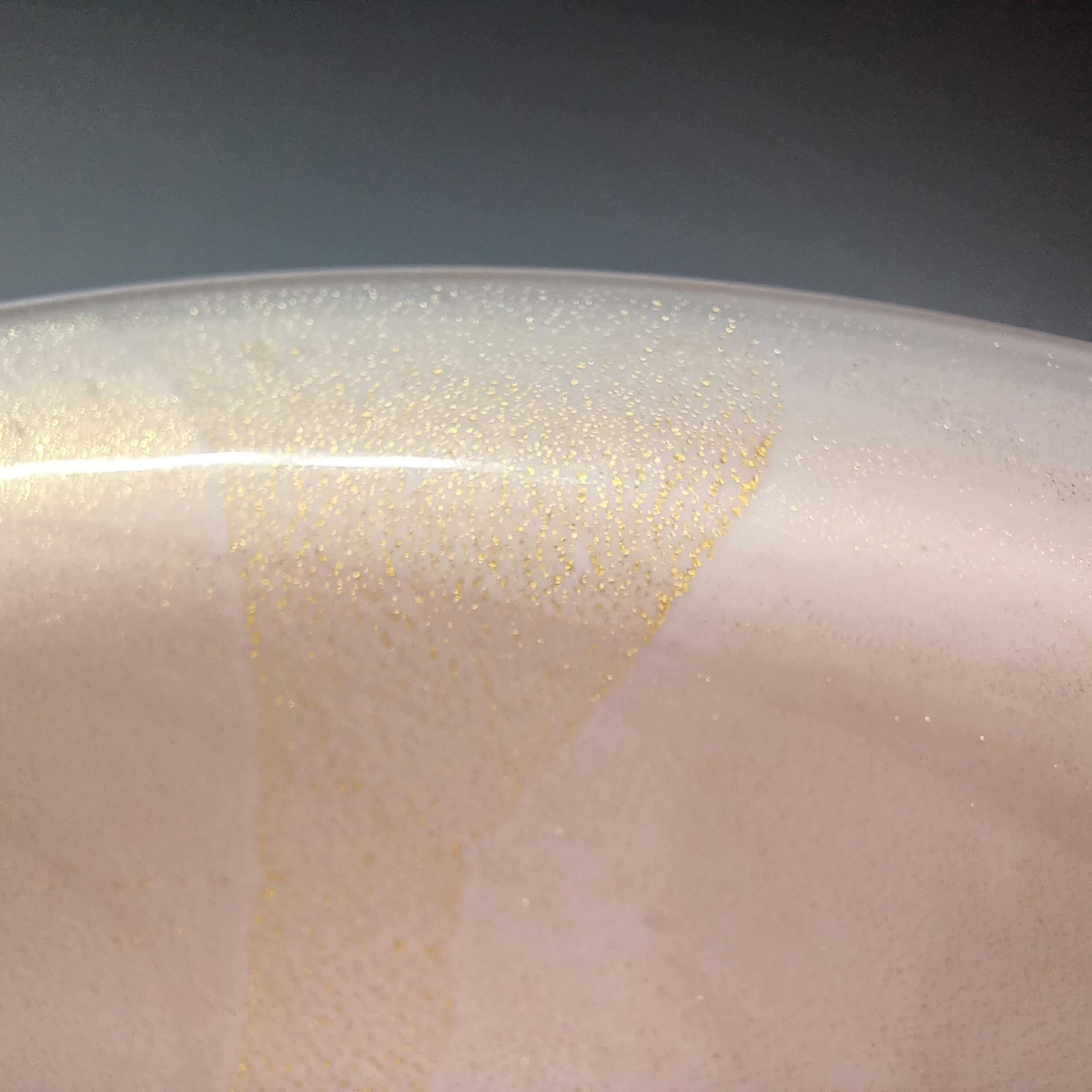 Italiano Ciotola Biomorfa in Vetro Rosa, Nero e Foglia d'Oro di Barbini Murano in vendita