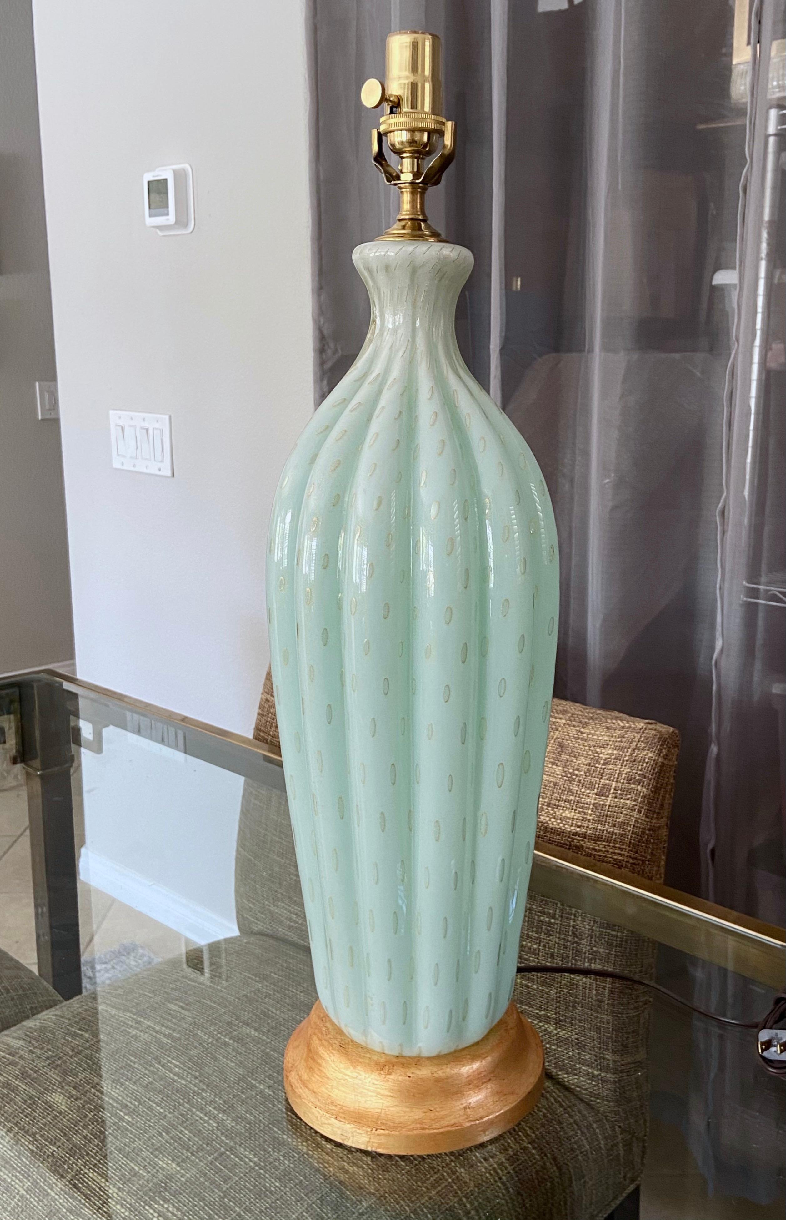 Milieu du XXe siècle Lampe de bureau en verre de Murano vert écume de mer de Barbini en vente