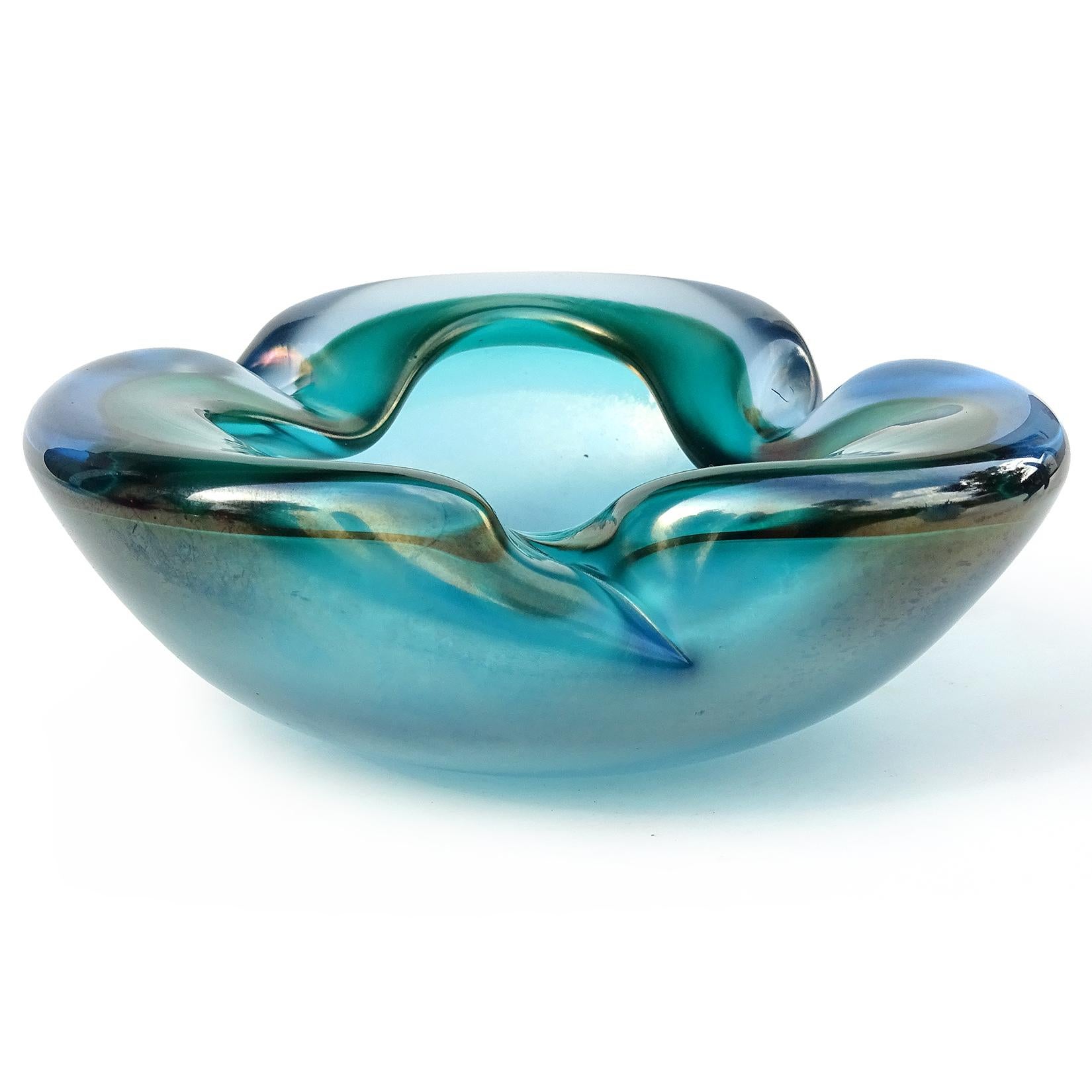 Mid-Century Modern Barbini Murano Sommerso Blue Green Iridescent Italian Art Glass Bowl Ashtray (Cendrier) en vente