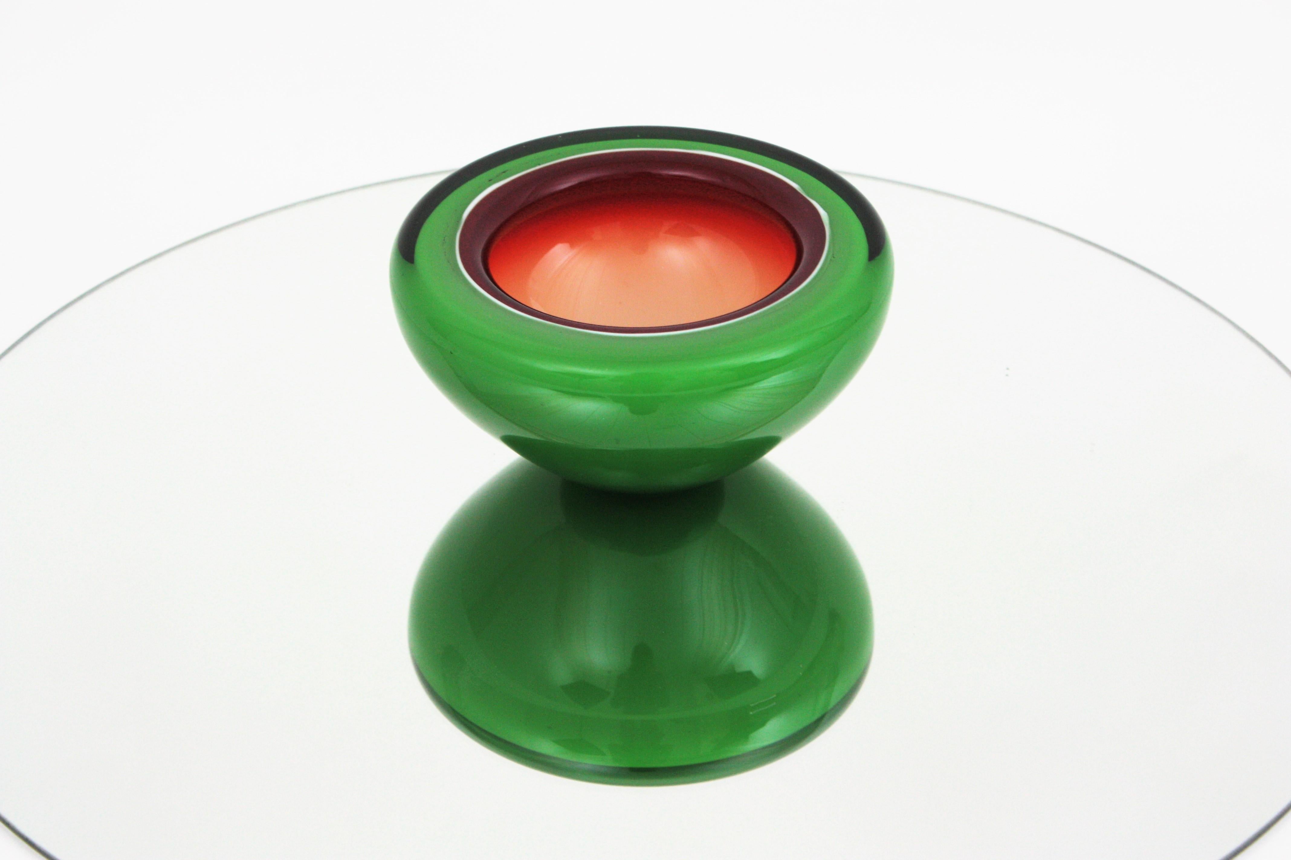 Barbini Murano Sommerso Green Garnet White Geode Art Glass Bowl / Ashtray For Sale 5