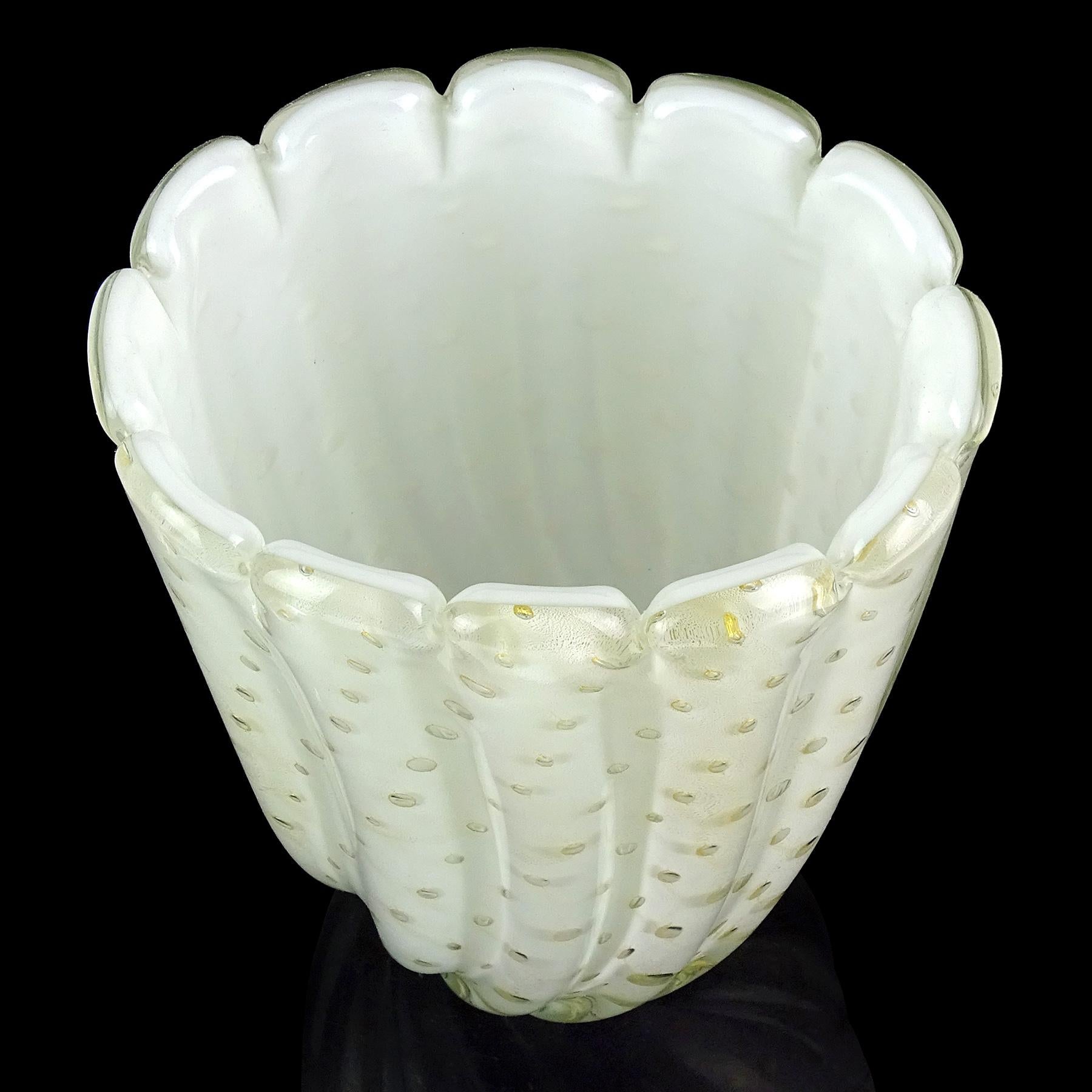 Barbini Murano Vintage White Gold Flecks Bubbles Italian Art Glass Flower Vase 1