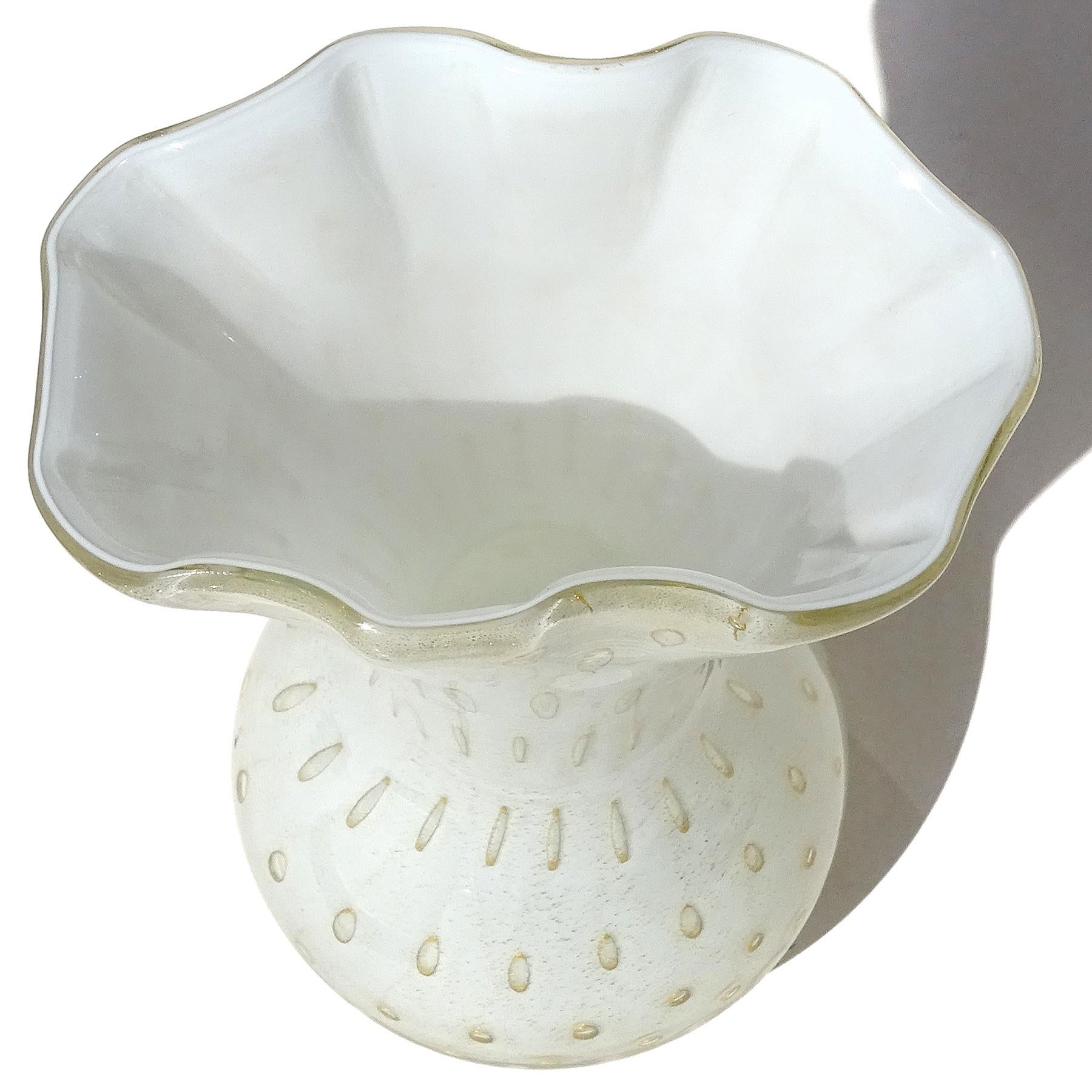 Mid-Century Modern Barbini Murano Vintage White Gold Flecks Italian Art Glass Fan Rim Flower Vase For Sale