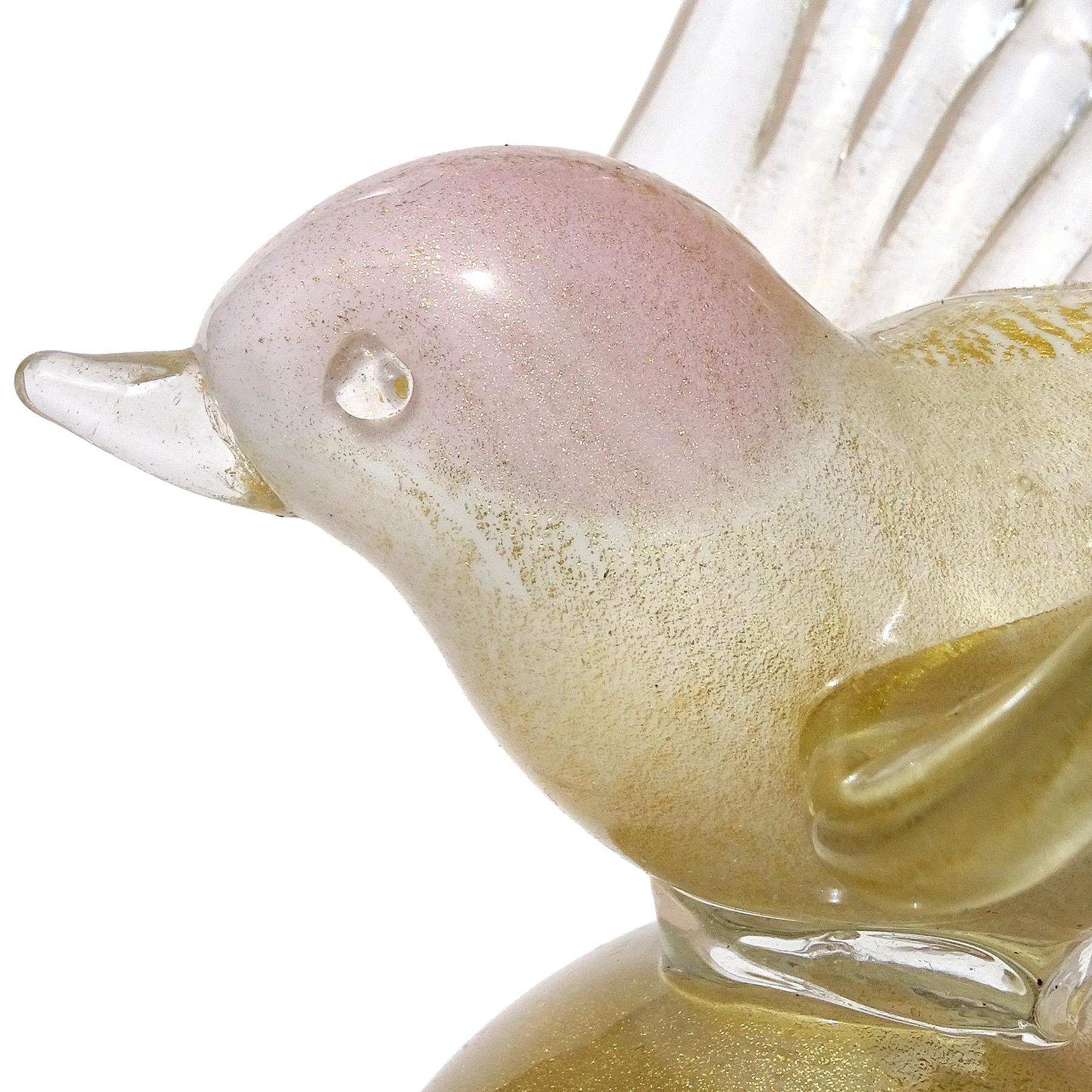 Mid-Century Modern Barbini Murano White Gold Flecks Pink Italian Art Glass Bird Figure Paperweight For Sale