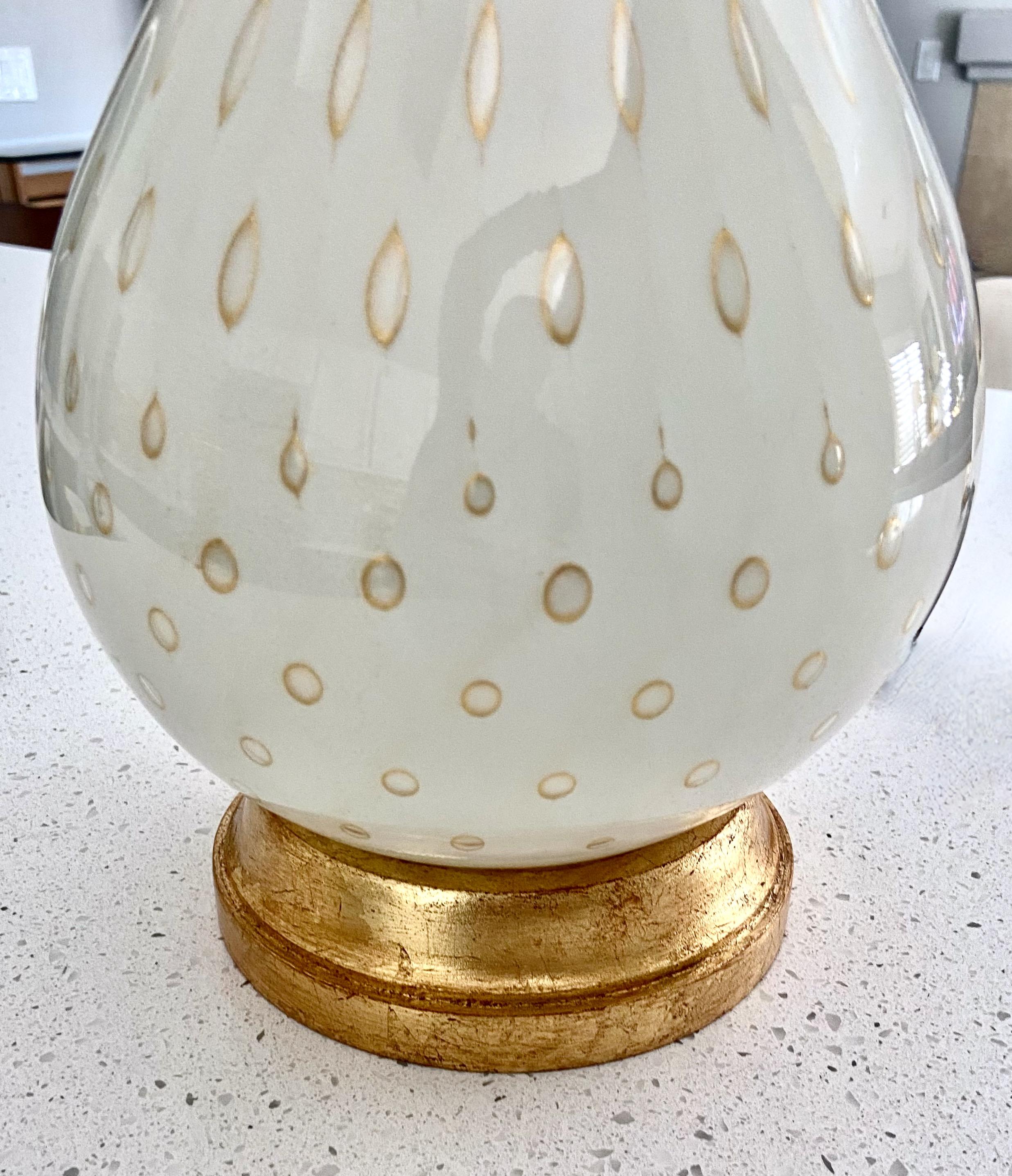 Blown Glass Barbini Murano White Gold Glass Table Lamp For Sale