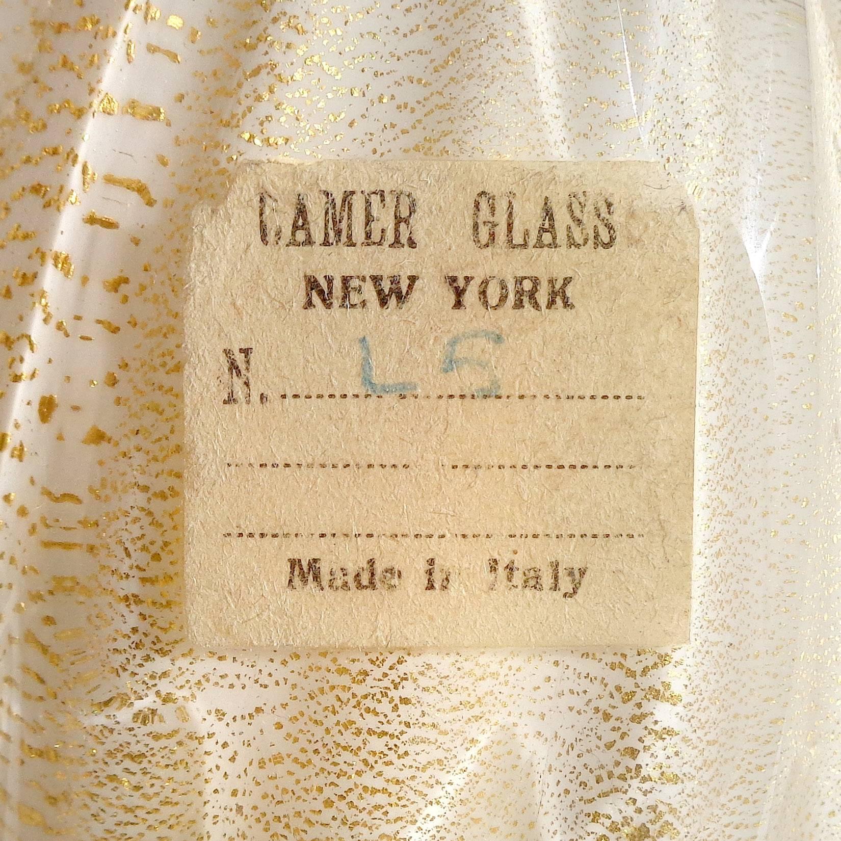Schalen aus italienischem Barbini Murano-Kunstglas in Weiß:: Orange und Gold mit Muschelskulpturen (20. Jahrhundert) im Angebot