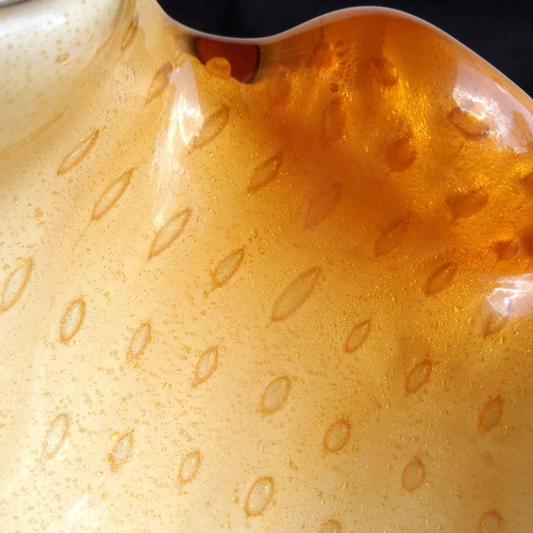 Barbini Murano Weiß Orange Blattgold Italienische Kunst Glas Muschel Skulpturen Schale im Zustand „Gut“ im Angebot in Kissimmee, FL