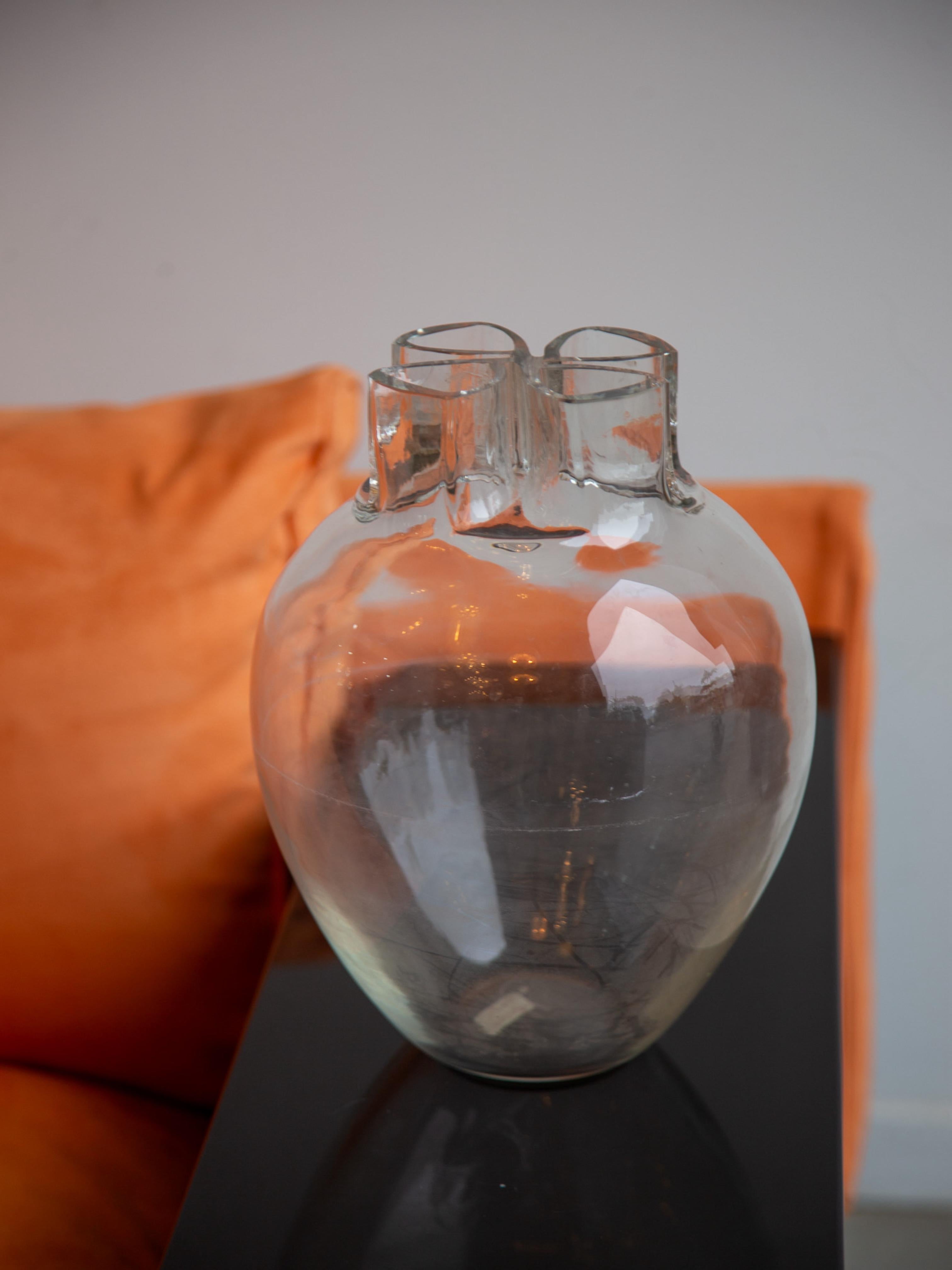 Italian Barbini Sculptural Clear Murano Glass Vase, Italy 1970s For Sale