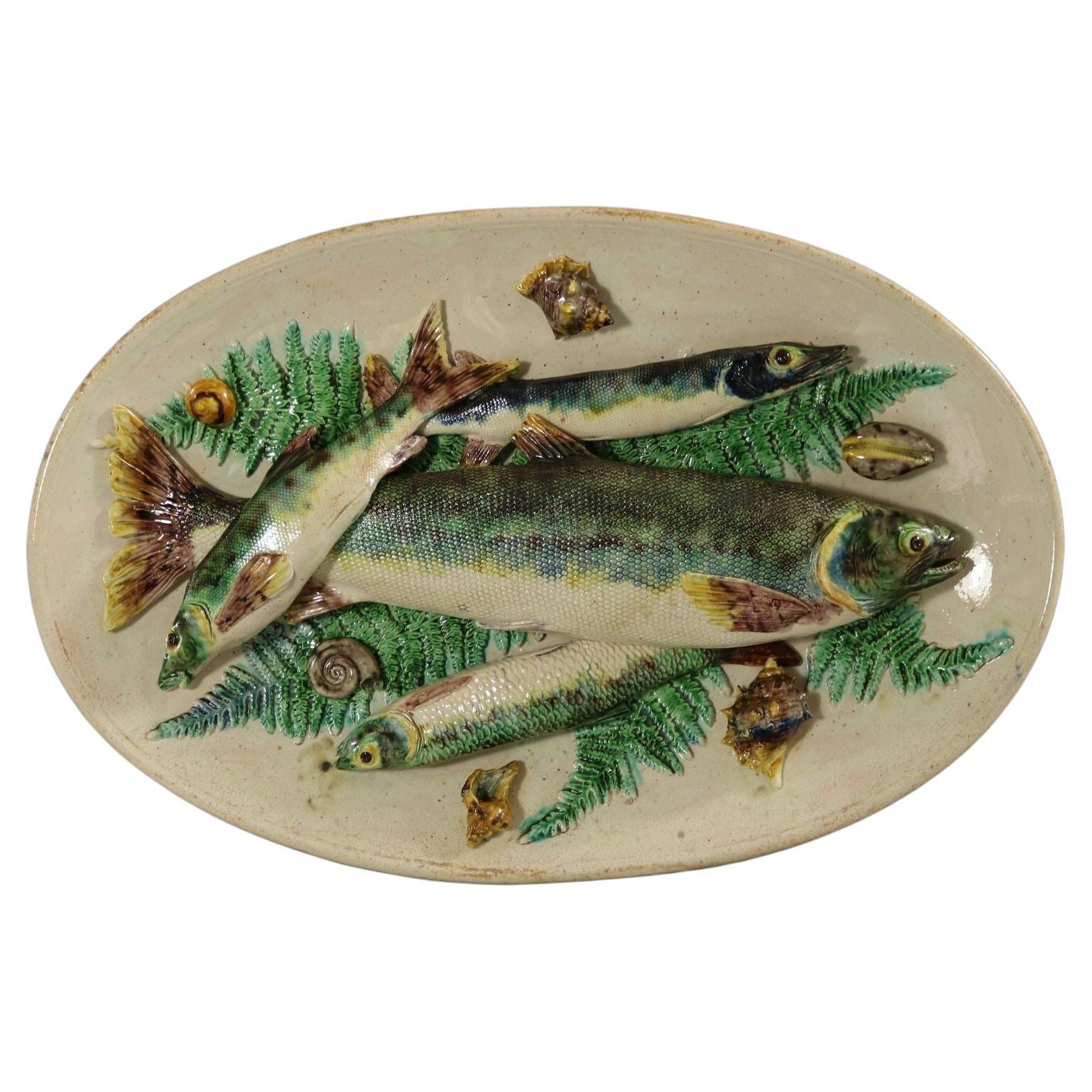 Barbizet Plato francés de mayólica de Palissy con pescado