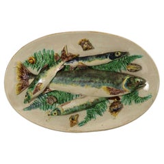 Barbizet Plato francés de mayólica de Palissy con pescado