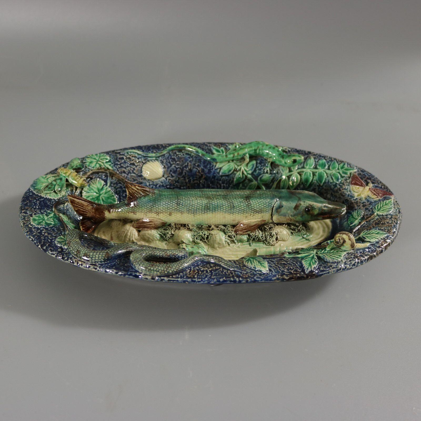 Barbizet Palissy Majolica Platter With Fish In Good Condition For Sale In Chelmsford, Essex