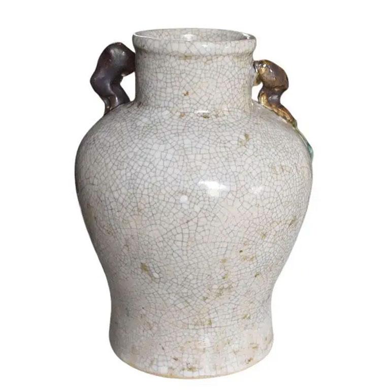 Céramique Vase en céramique Barbotine Craquelure à motif d'oiseaux et de fleurs, France, 20ème siècle en vente