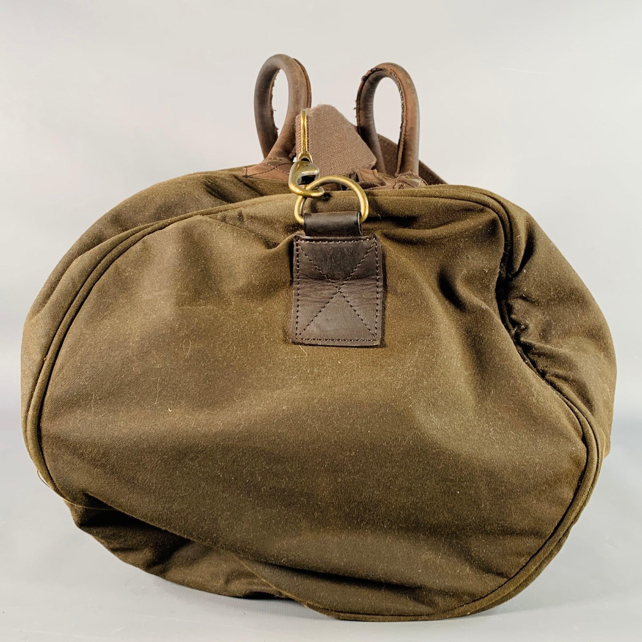 BARBOUR Wax Holdall Brown Olive Waxed Cotton Duffle Bag Pour hommes en vente