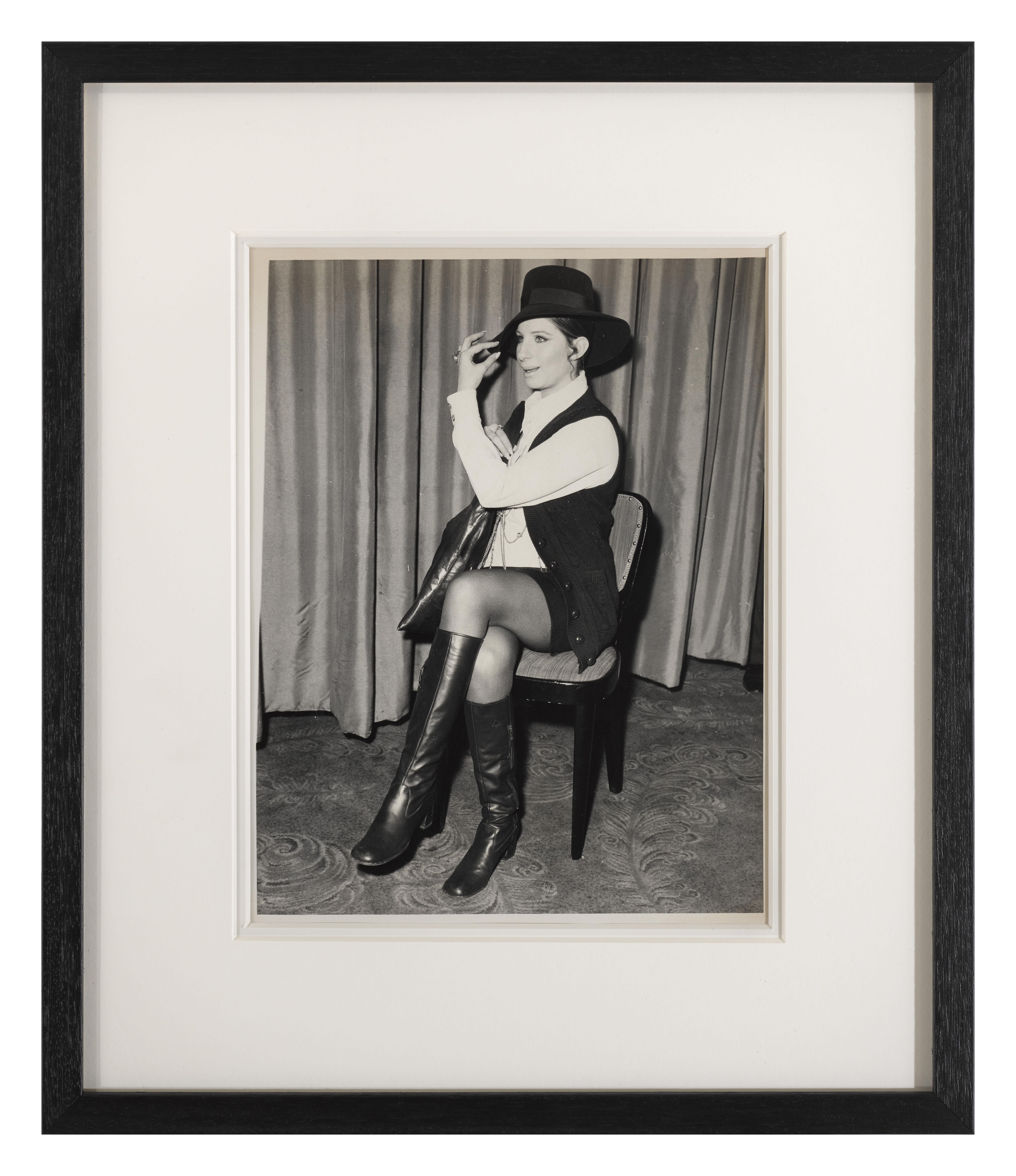 Barbra Streisand im Zustand „Hervorragend“ im Angebot in London, GB
