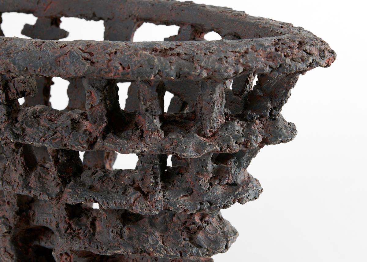 Barbro Åberg, Vasija geológica, Escultura de cerámica, Dinamarca, 2023 en Bueno estado para la venta en New York, NY