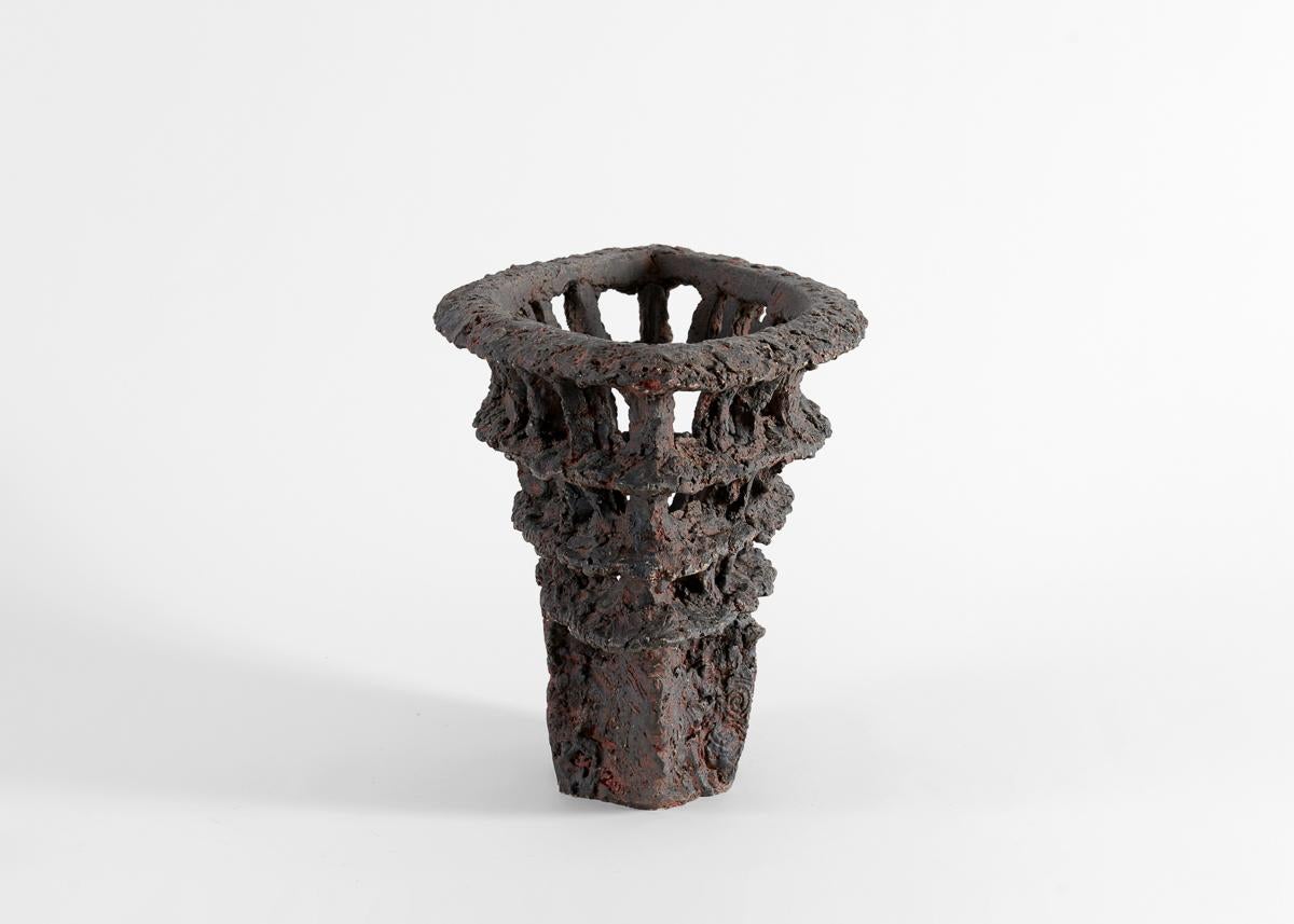 Barbro Åberg, Vasija geológica, Escultura de cerámica, Dinamarca, 2023 Siglo XXI y contemporáneo en venta