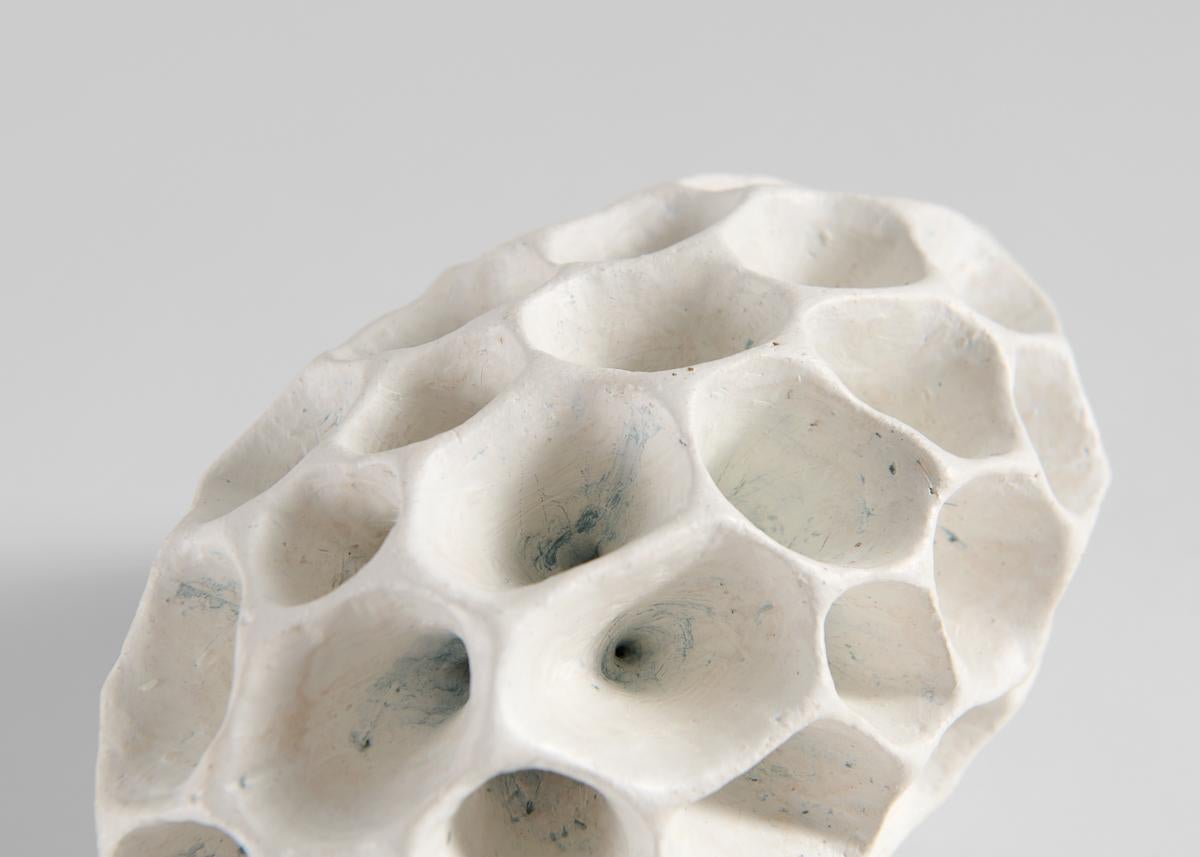 Barbro Åberg, Oval Speaker, White Ceramic Sculpture, Denmark, 2023 In Good Condition For Sale In New York, NY