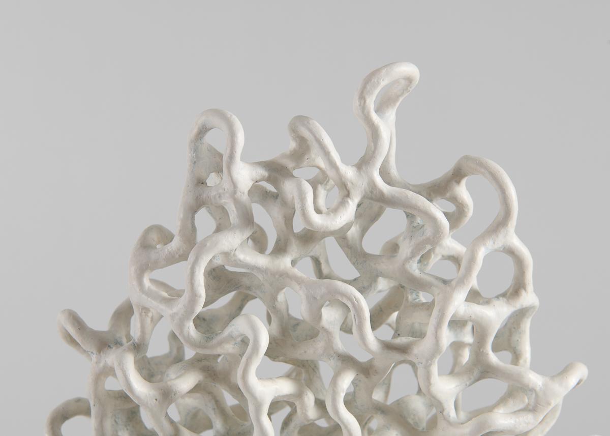 Danese Barbro Åberg, White Flame, scultura in ceramica bianca, Danimarca, 2022 in vendita