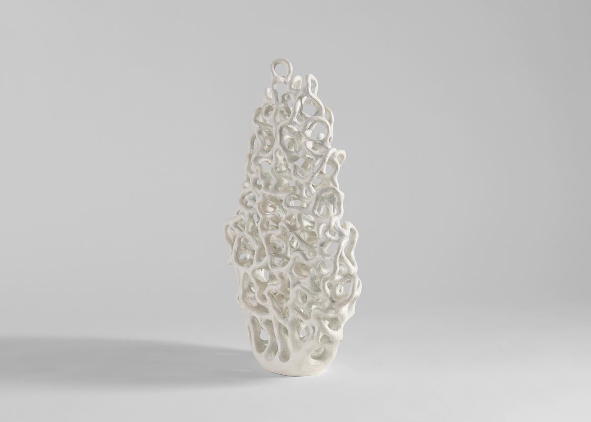 XXI secolo e contemporaneo Barbro Åberg, White Flame, scultura in ceramica bianca, Danimarca, 2022 in vendita