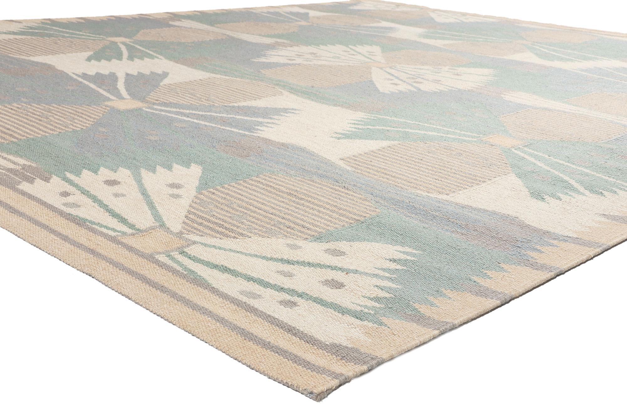 30978 Skandinavisch moderner, schwedisch inspirierter Kilim-Teppich, 09'05 x 11'07.
Mit seiner Schlichtheit, dem geometrischen Design und den sanften Farben vermittelt dieser handgewebte, schwedisch inspirierte Kilim-Teppich aus Wolle ein Gefühl der