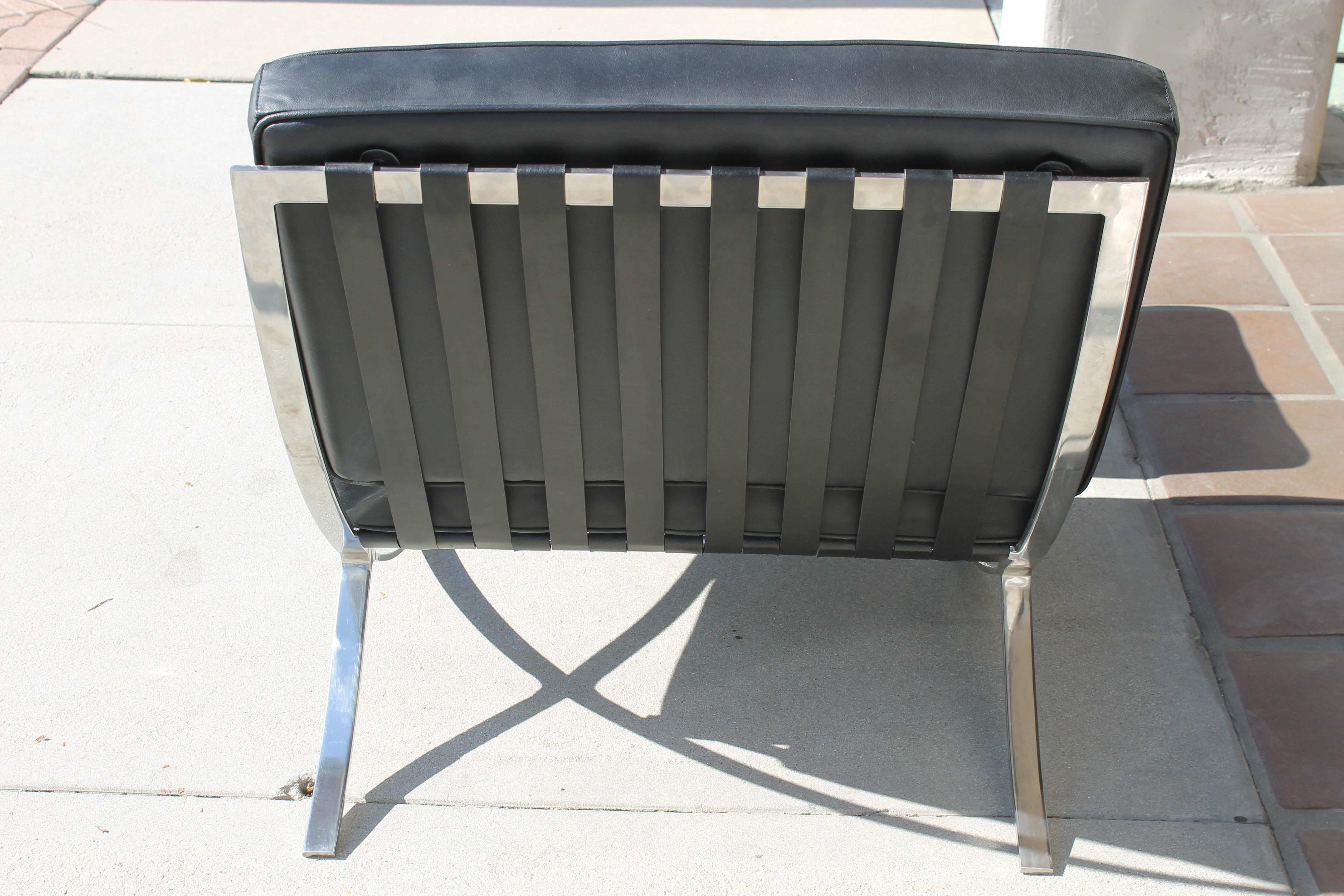 barcelona chair ottoman