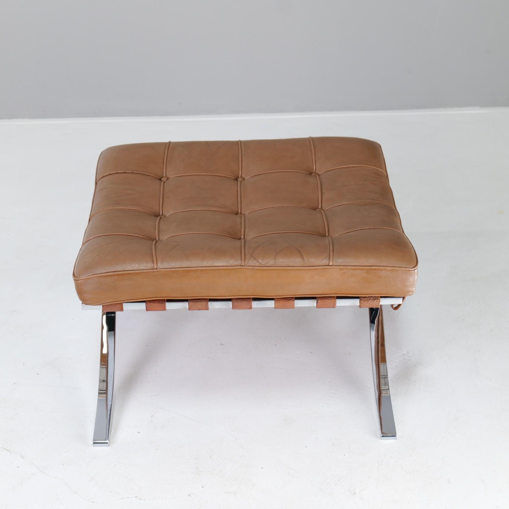 Barcelona Chair Ottoman by Ludwig Mies Van Der Rohe for Knoll 1980s  In Good Condition In Saarbrücken, SL