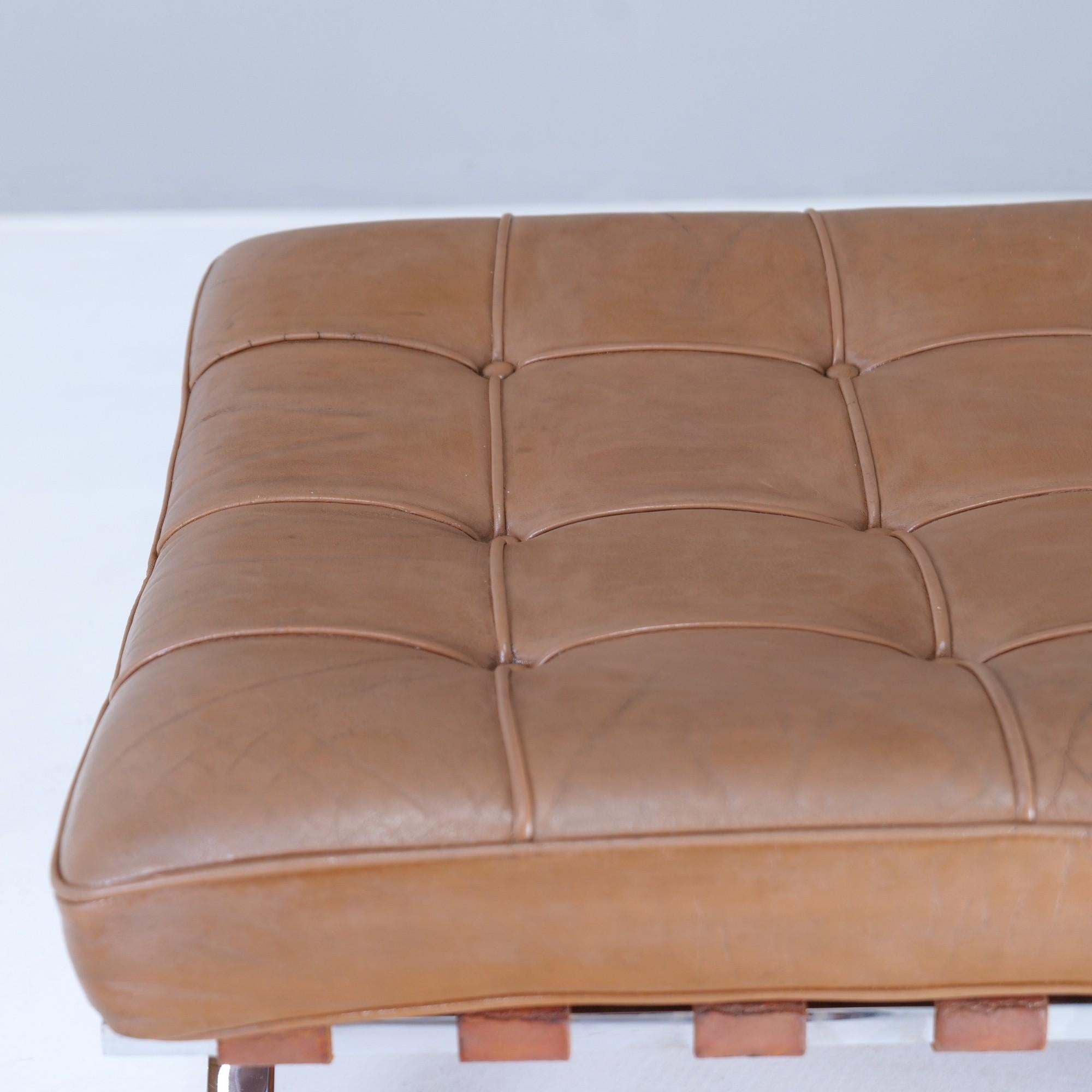 Barcelona Chair Ottoman by Ludwig Mies Van Der Rohe for Knoll 1980s  1