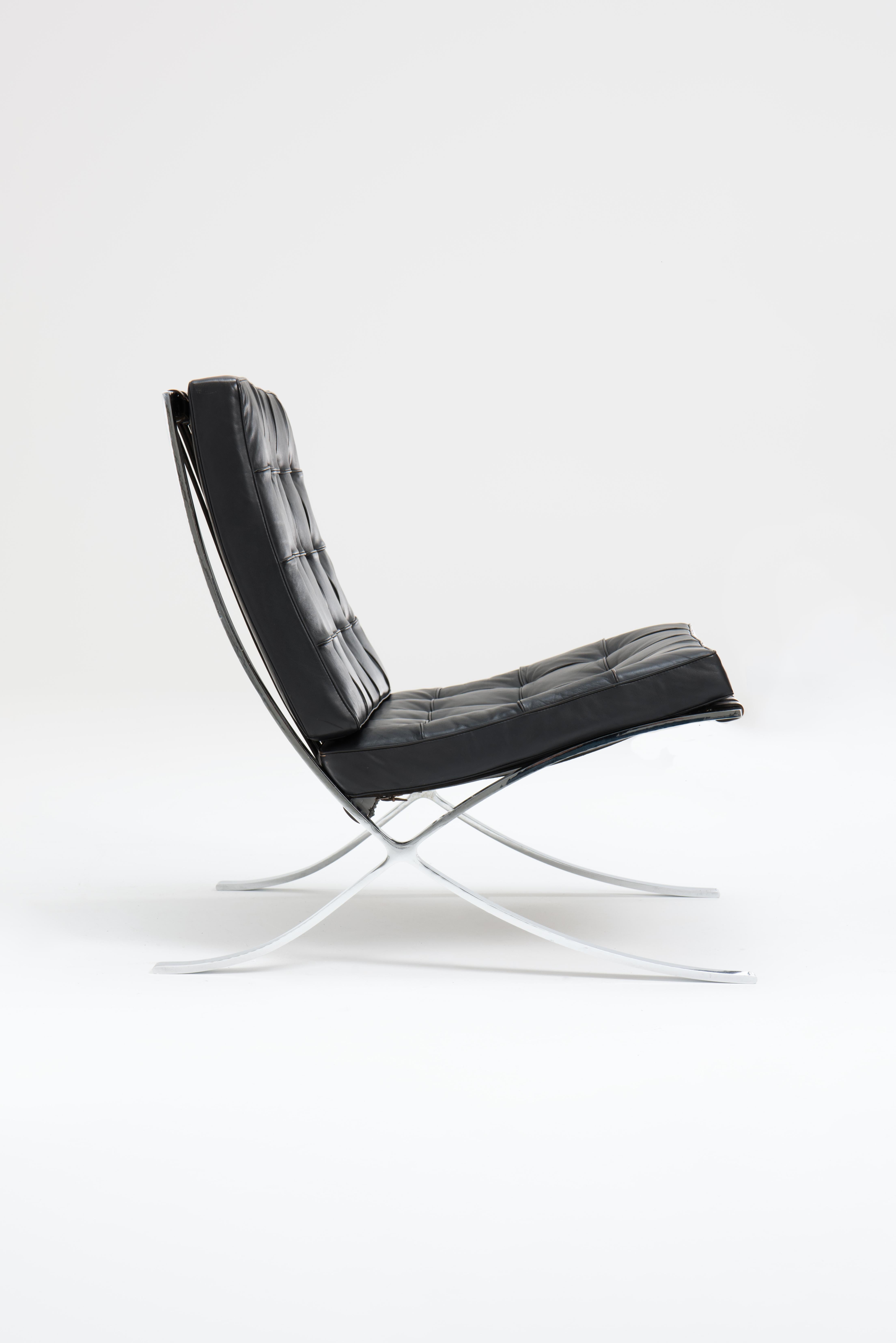 Barcelona Chair & Ottoman - Mies Van der Rohe For Sale 7
