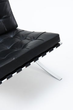 Barcelona Chair & Ottoman - Mies Van der Rohe