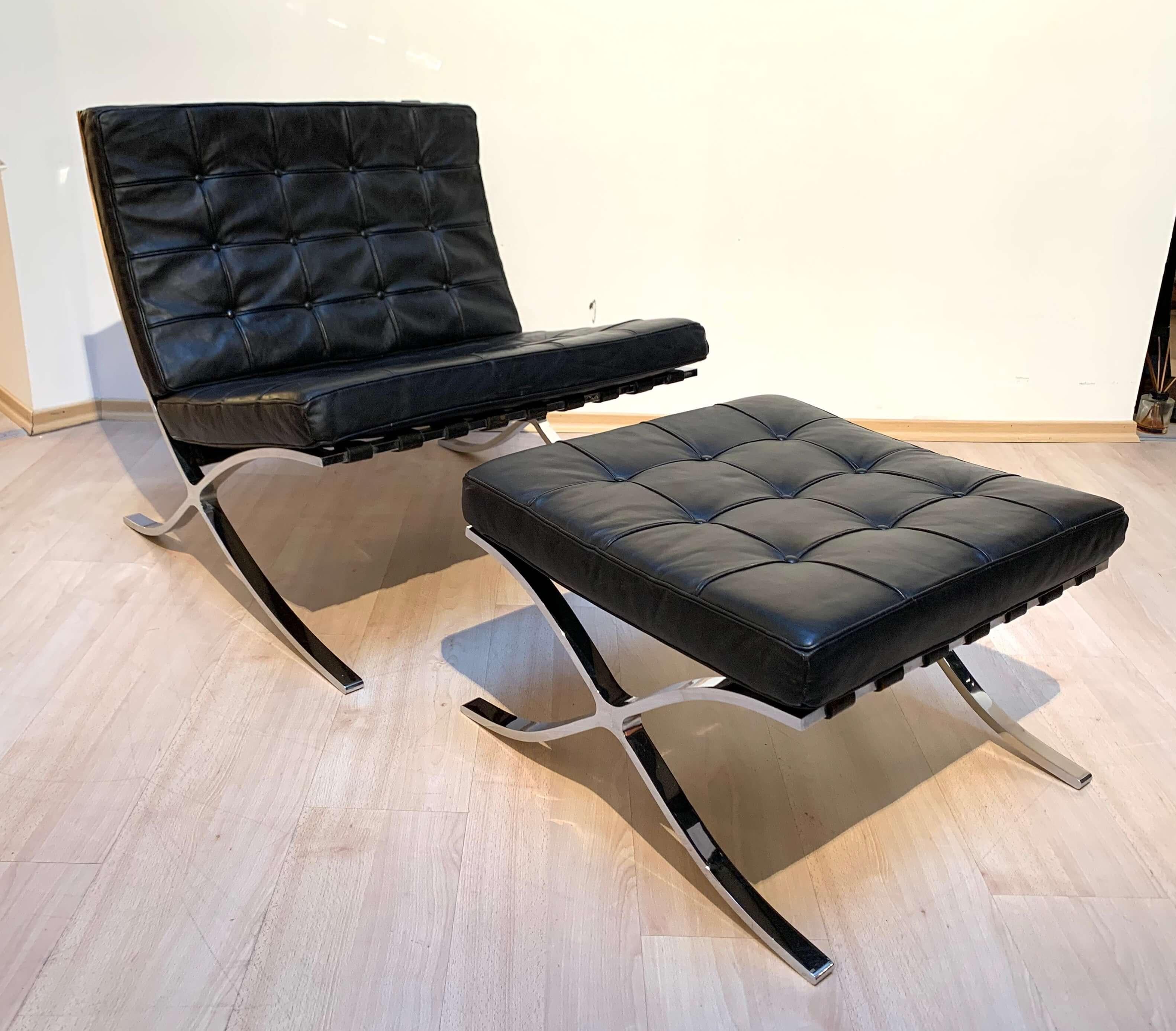 Polished Barcelona Chair with Ottoman, Black Leather, Knoll International, 1960s