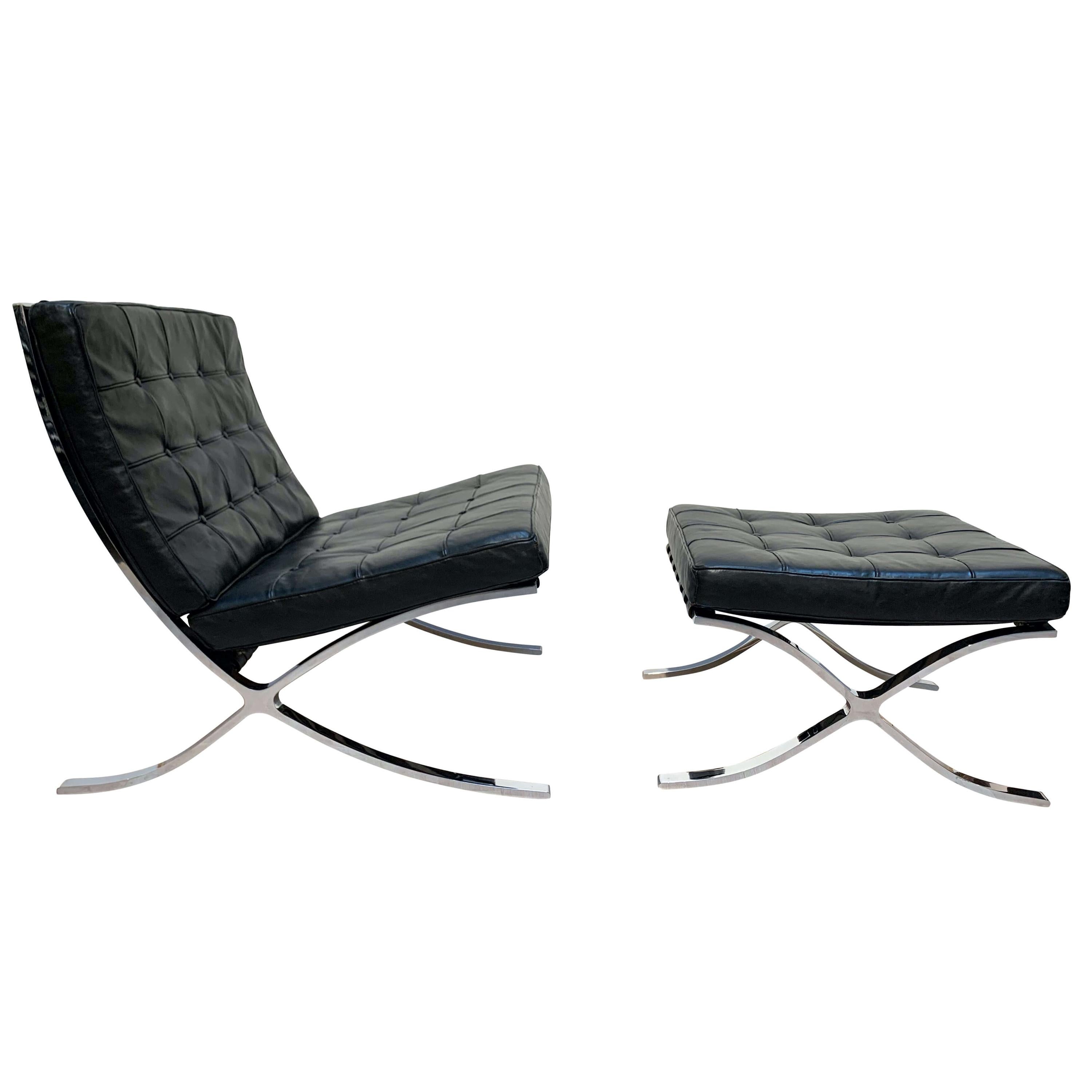 Barcelona Chair with Ottoman, Black Leather, Knoll International, 1960s