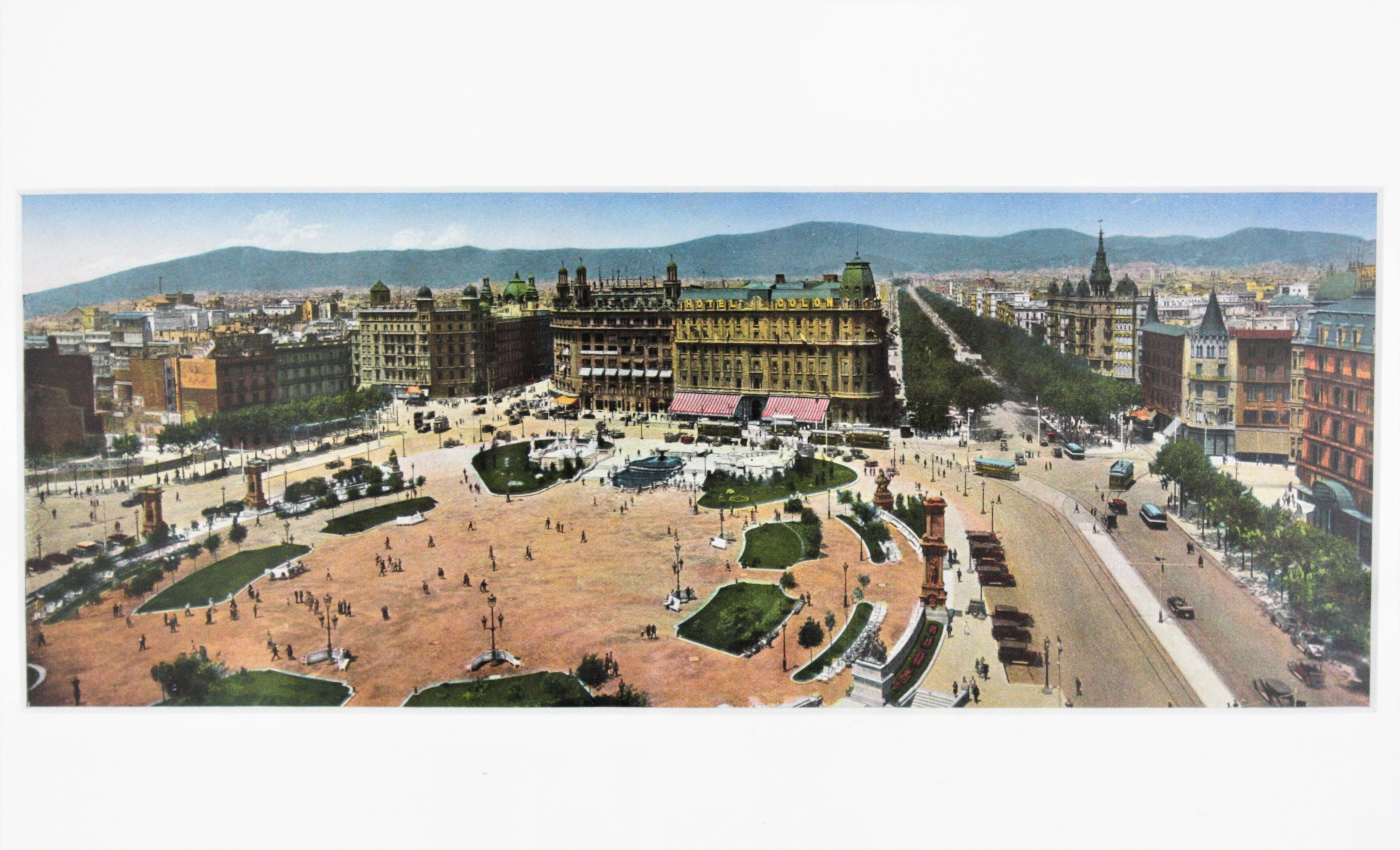 Ensemble de quatre estampes encadrées, vues de la ville de Barcelone  en vente 3