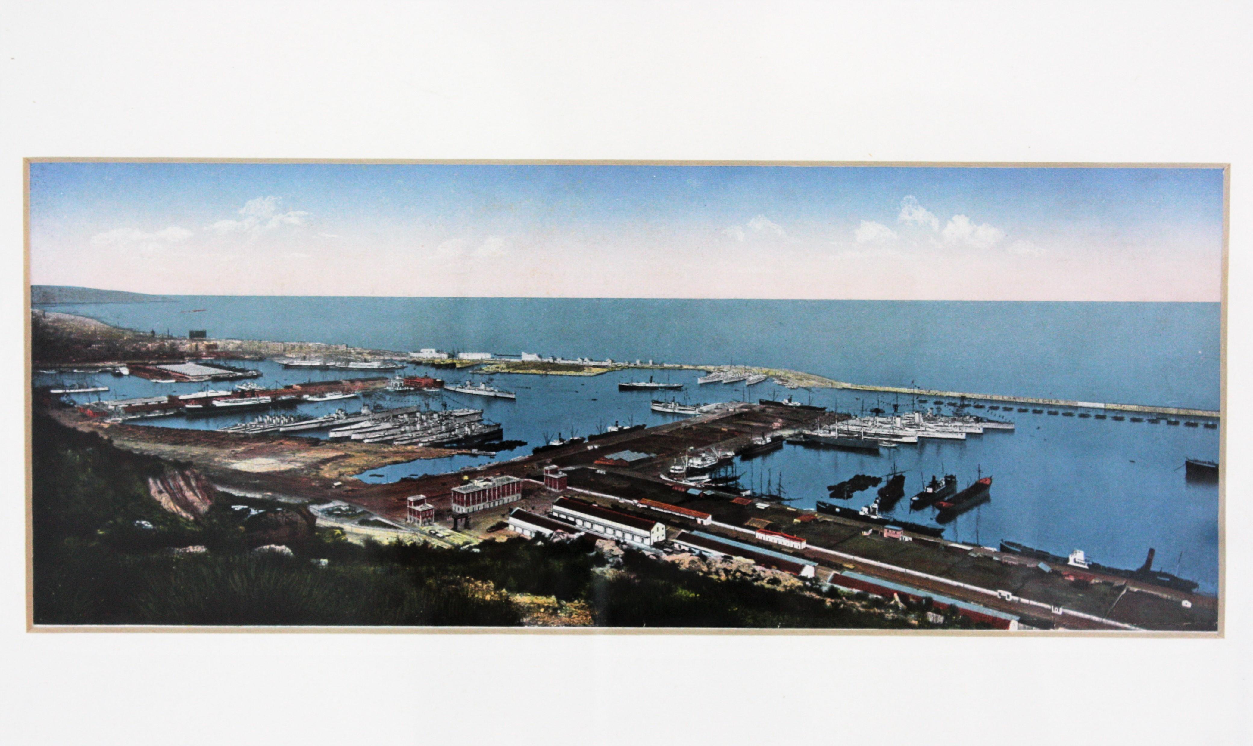 Conjunto de cuatro láminas enmarcadas, Vistas de la ciudad de Barcelona en venta 3
