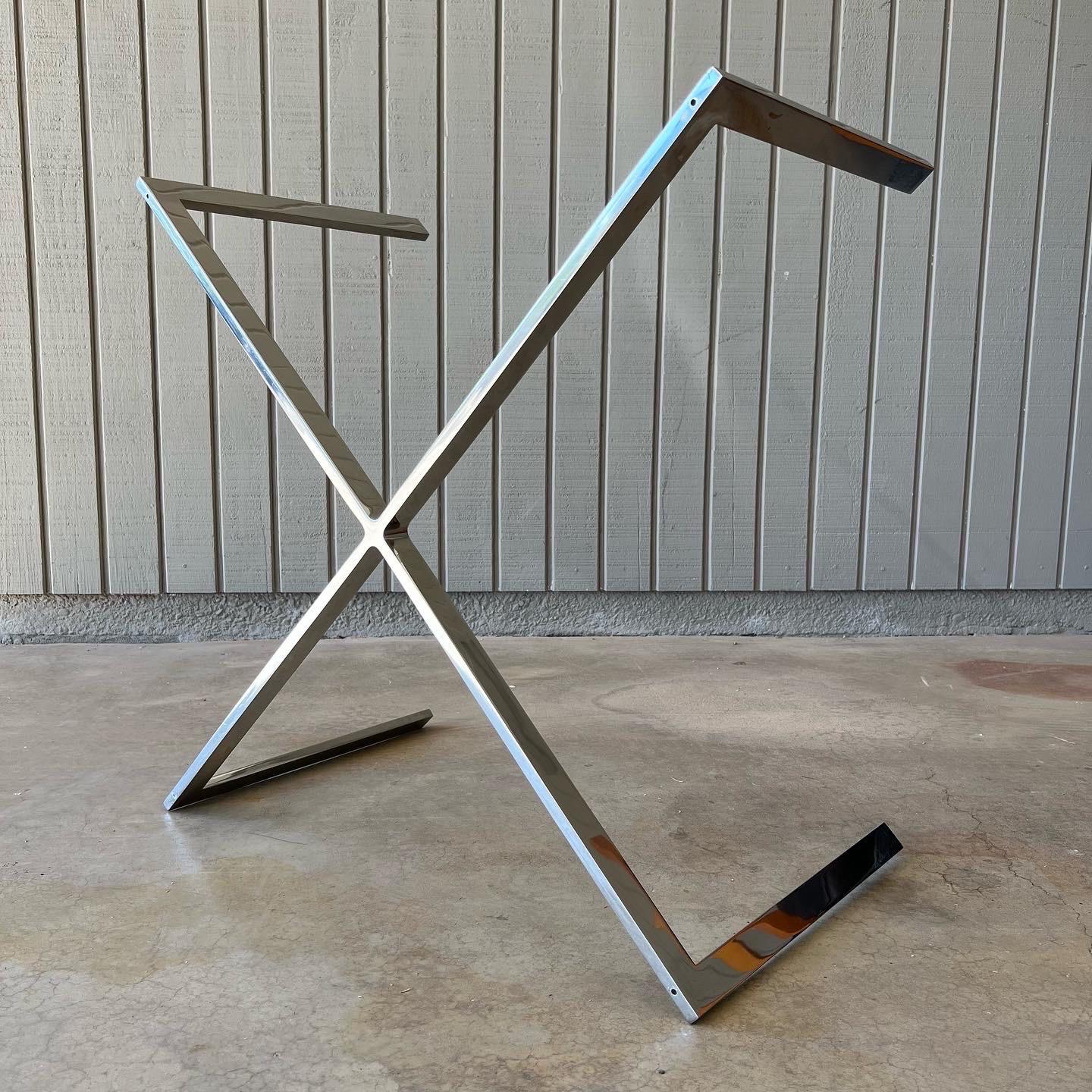 Barcelona Couchtisch oder Cocktailtisch entworfen von Ludwig Mies van der Rohe im Zustand „Gut“ im Angebot in Phoenix, AZ