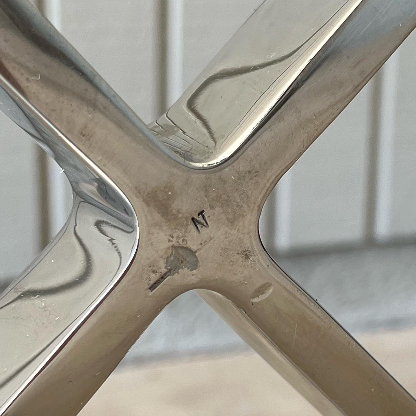 Barcelona Couchtisch oder Cocktailtisch entworfen von Ludwig Mies van der Rohe (Stahl) im Angebot