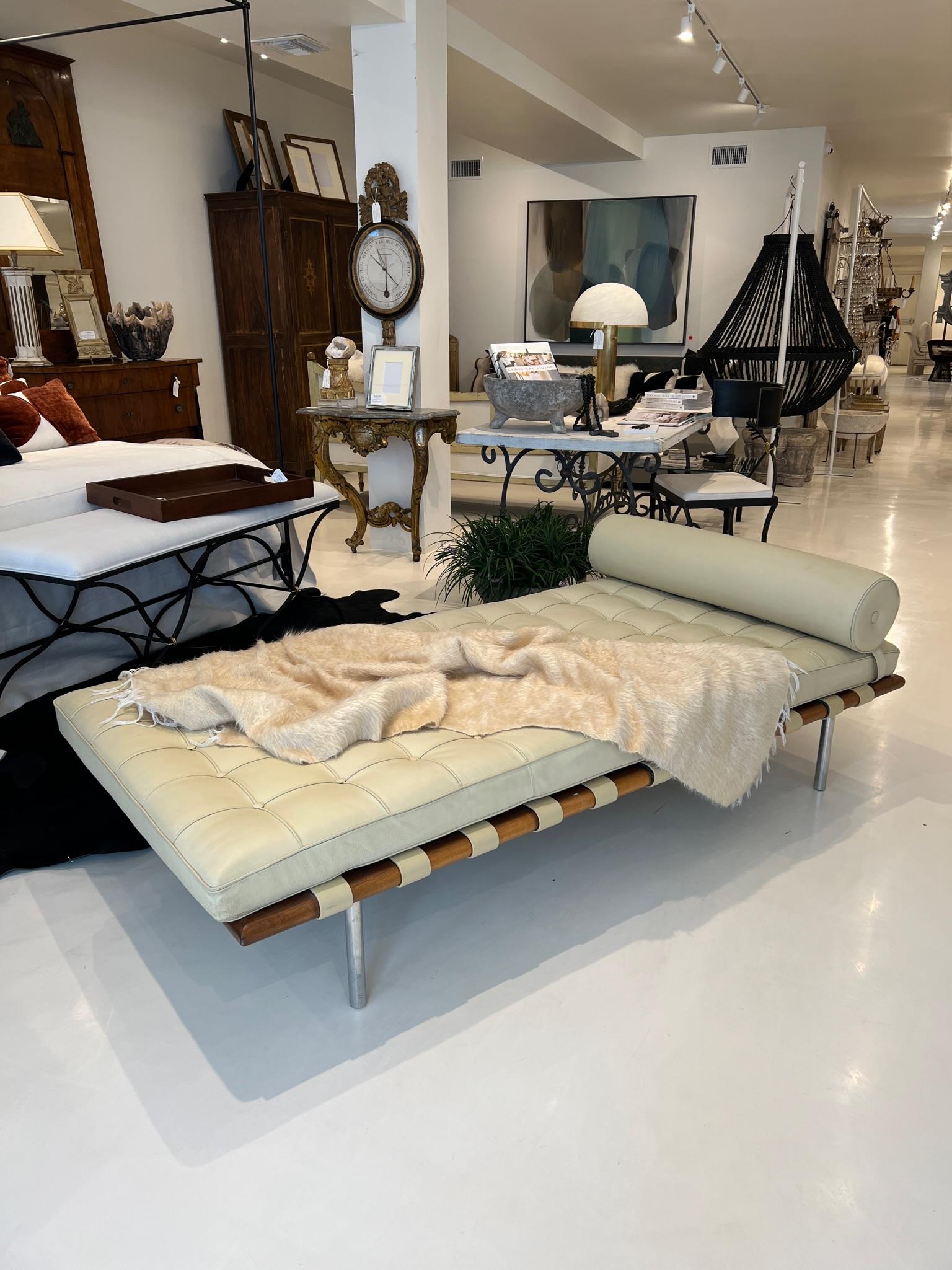 Barcelona Couch - Mies van der Rohe für Knoll Stil im Angebot 8