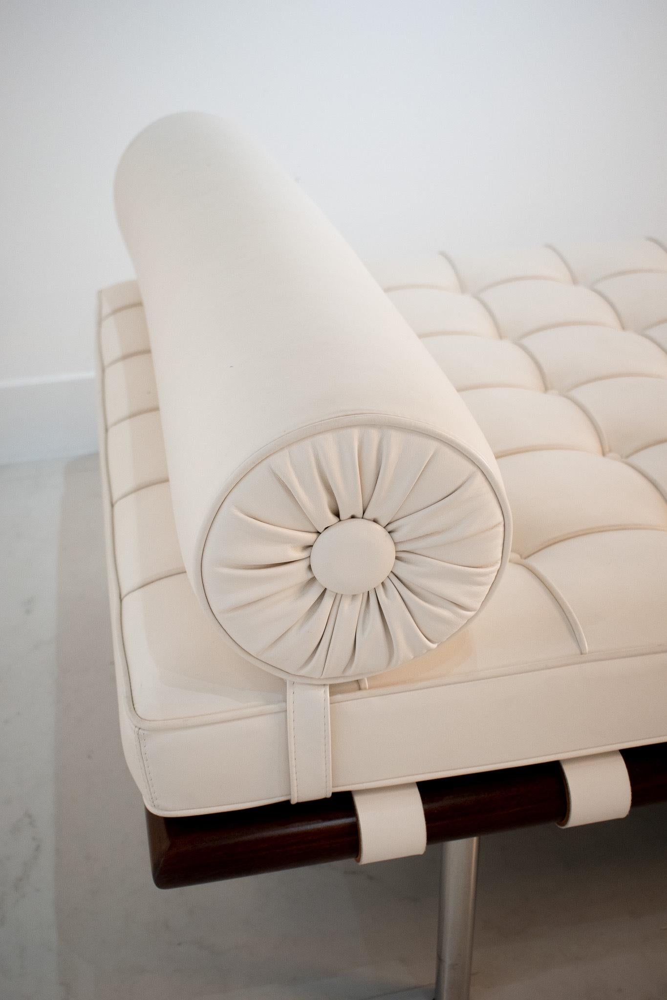 Contemporary Barcelona Day Bed by Mies van der Rohe for Knoll Studio Cream Leather
