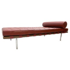 Barcelona Daybed by Ludwig Mies van der Rohe for Knoll, Burgundy Leather, 1990s