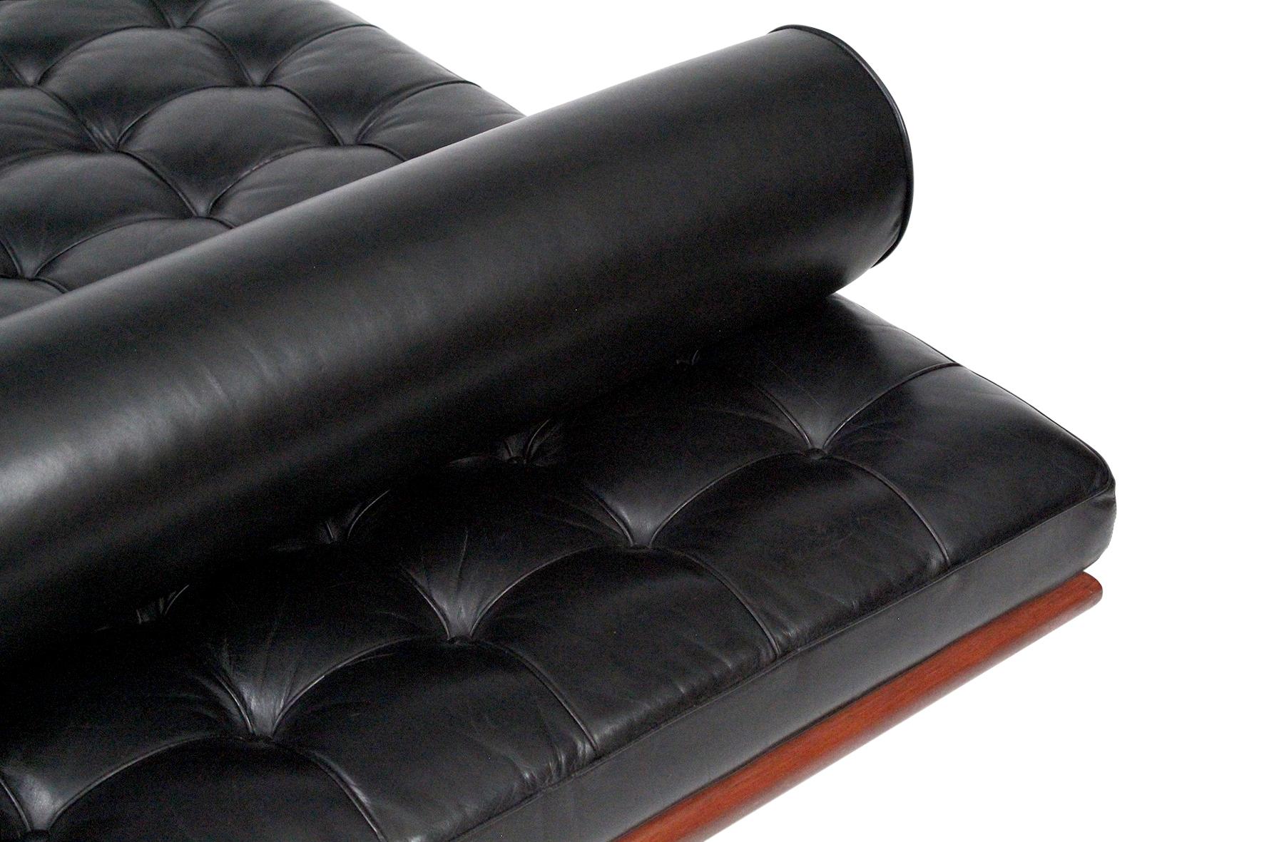 Leather Barcelona Daybed by Ludwig Mies van der Rohe for Knoll