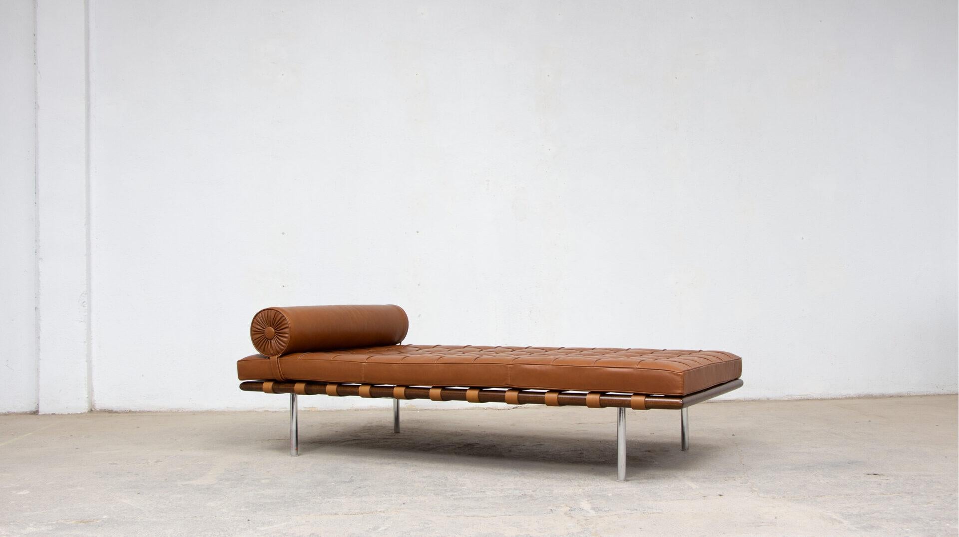 Barcelona Daybed by Ludwig Mies Van Der Rohe for Knoll International

Barcelona Daybed designed by Ludwig Mies Van Der Rohe for Knoll International in cognac-coloured leather. 

A Knoll Studio design, produced according to Mies' original