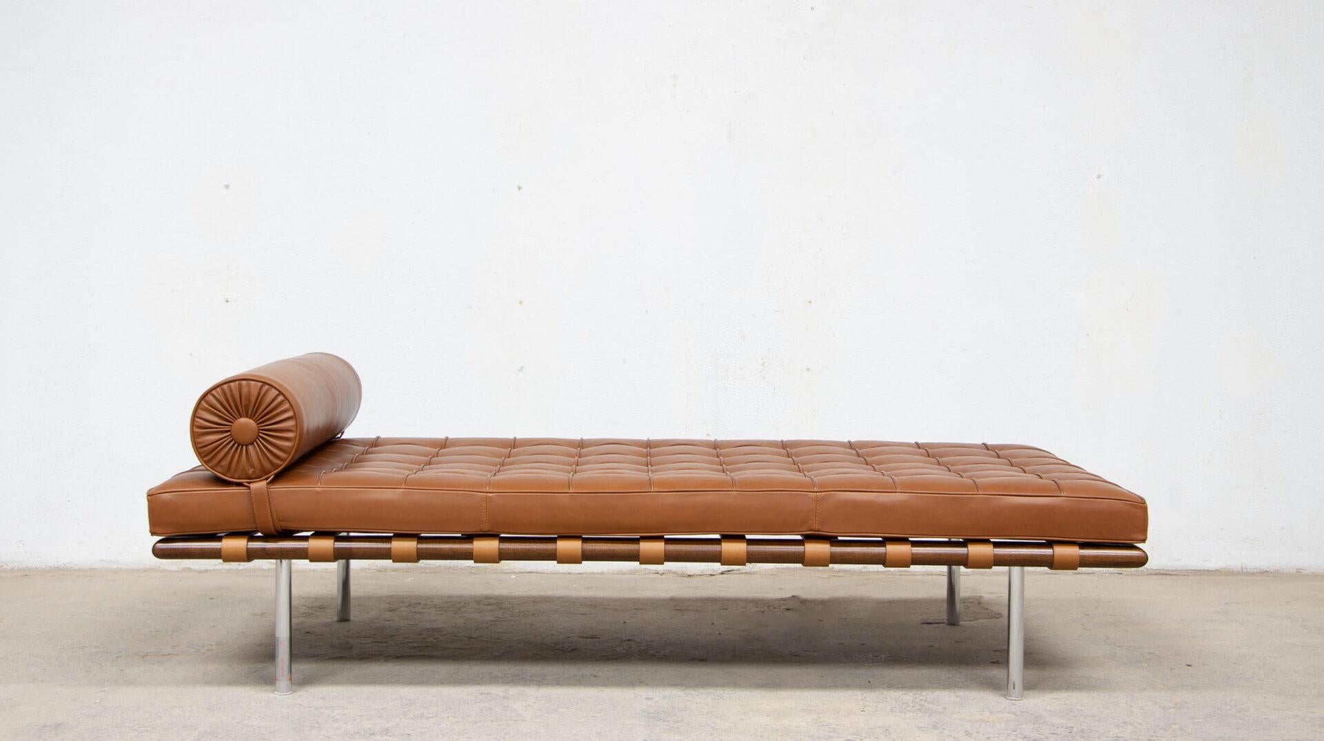 Barcelona Daybed by Ludwig Mies Van Der Rohe for Knoll International, 2021 In Excellent Condition For Sale In LYON, FR