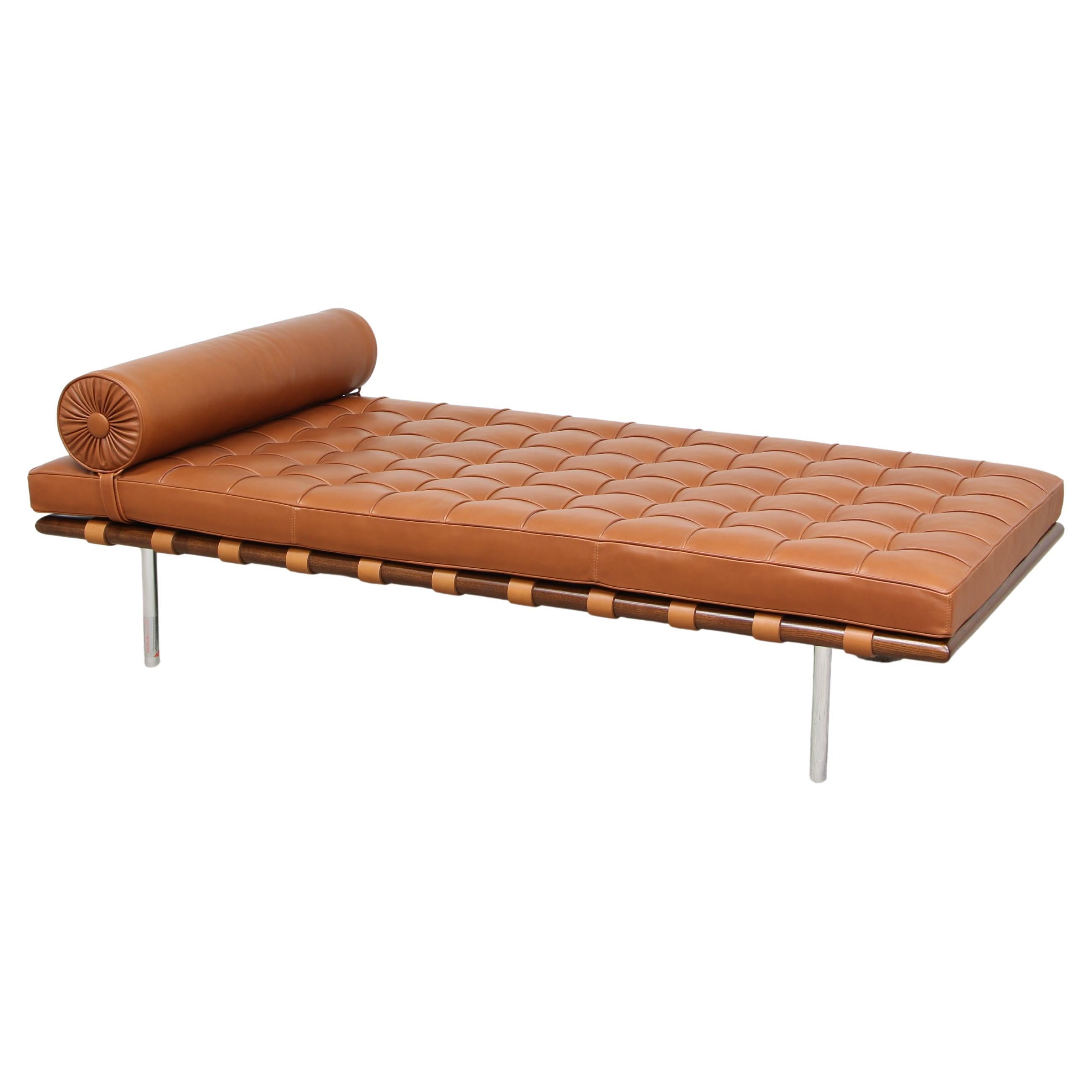 Barcelona Daybed by Ludwig Mies Van Der Rohe for Knoll International, 2021 For Sale