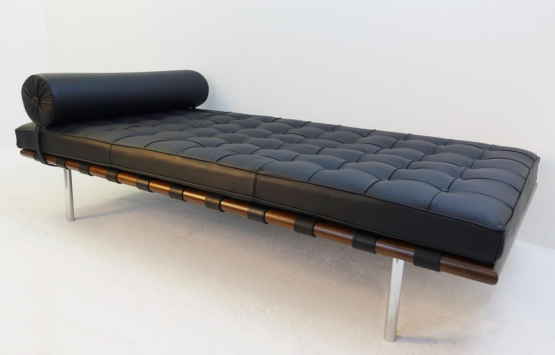'Barcelona' daybed by Mies van der Rohe for Knoll.
