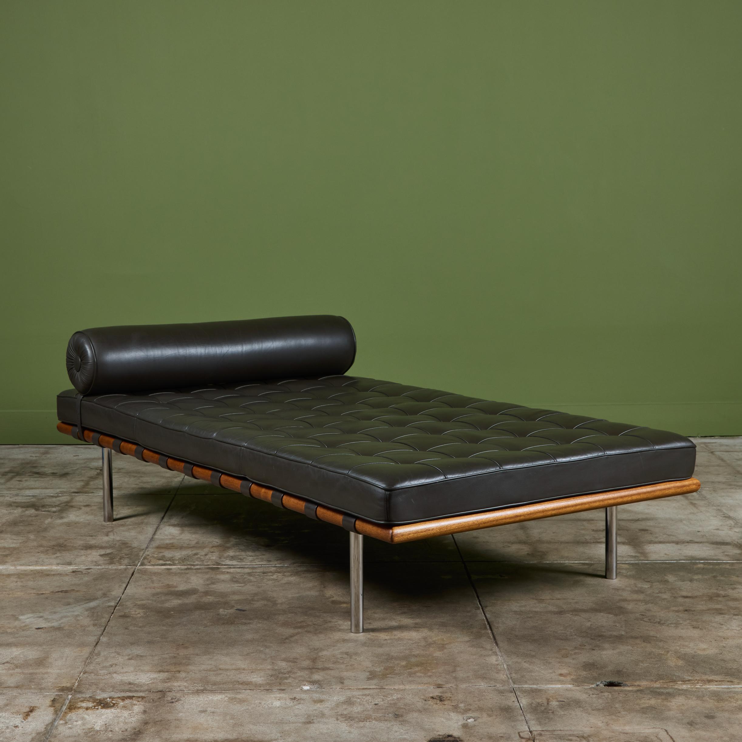 American Barcelona Daybed by Mies van der Rohe for Knoll For Sale