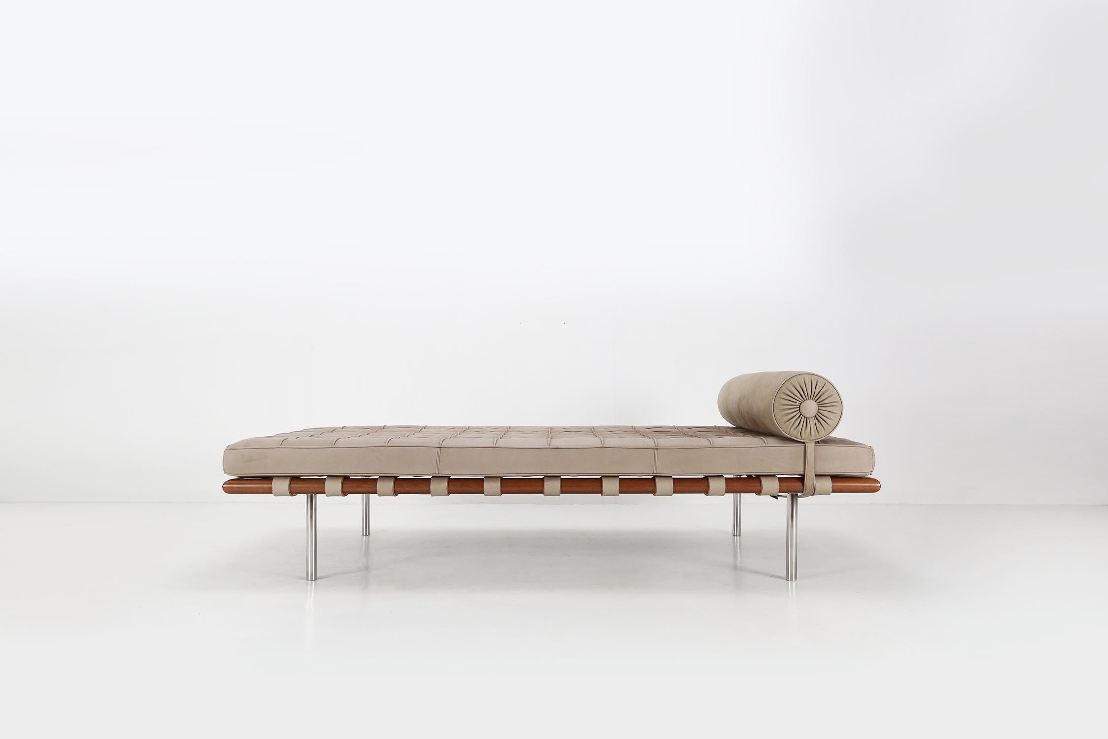 Contemporary Barcelona Daybed by Mies van der Rohe
