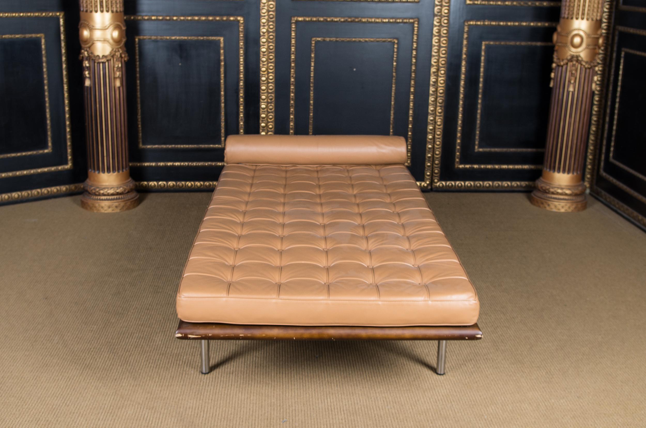 Leather Barcelona Daybed the Bauhaus Legend 'Reproduction'