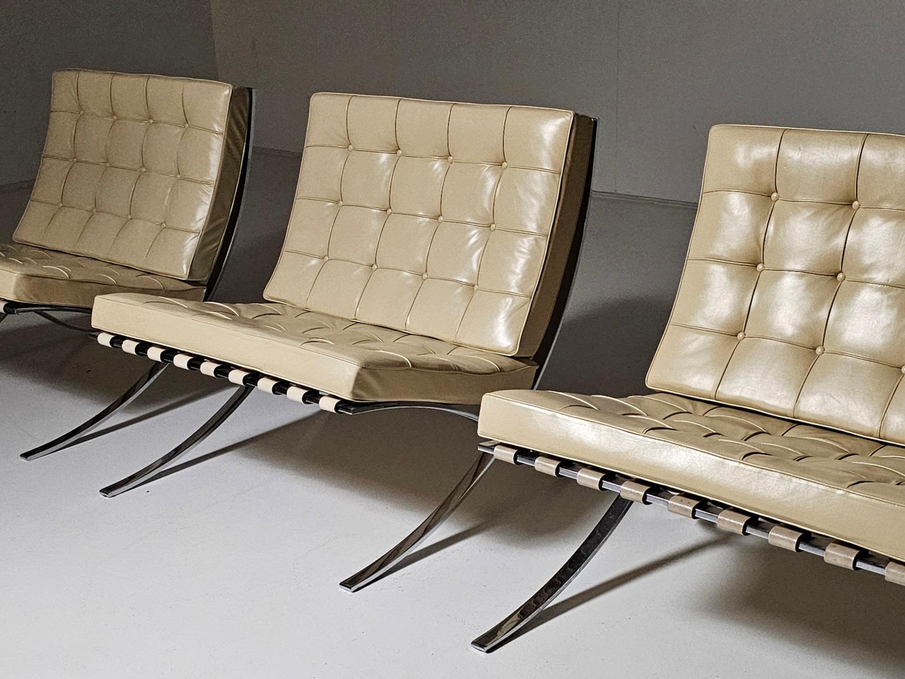 Barcelona-Sessel von Mies van der Rohe für Knoll International, 1960er Jahre (Europäisch) im Angebot