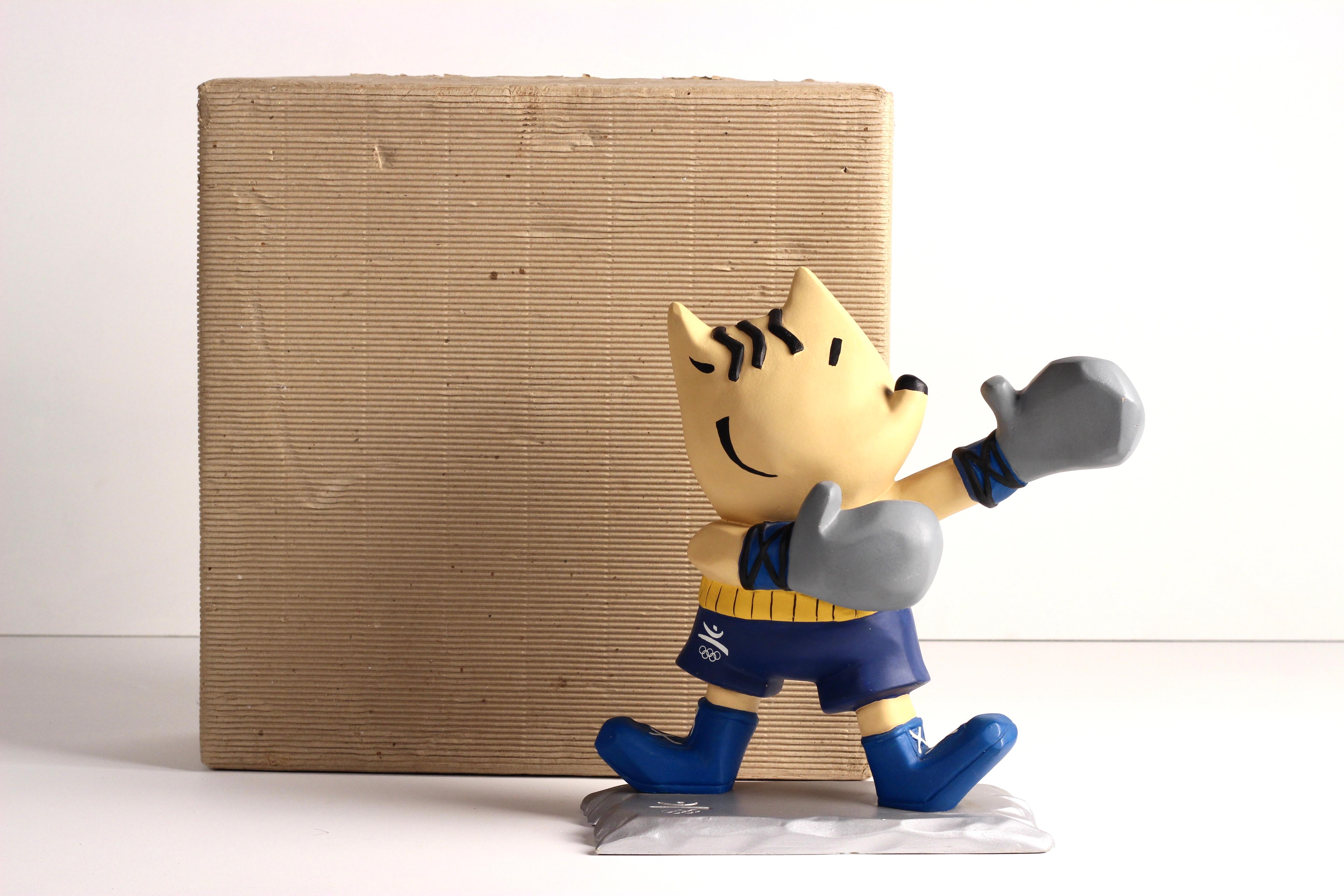 Barcelona Olympische Box Mascot Cobi (1992) von Javier Mariscal im Angebot 5