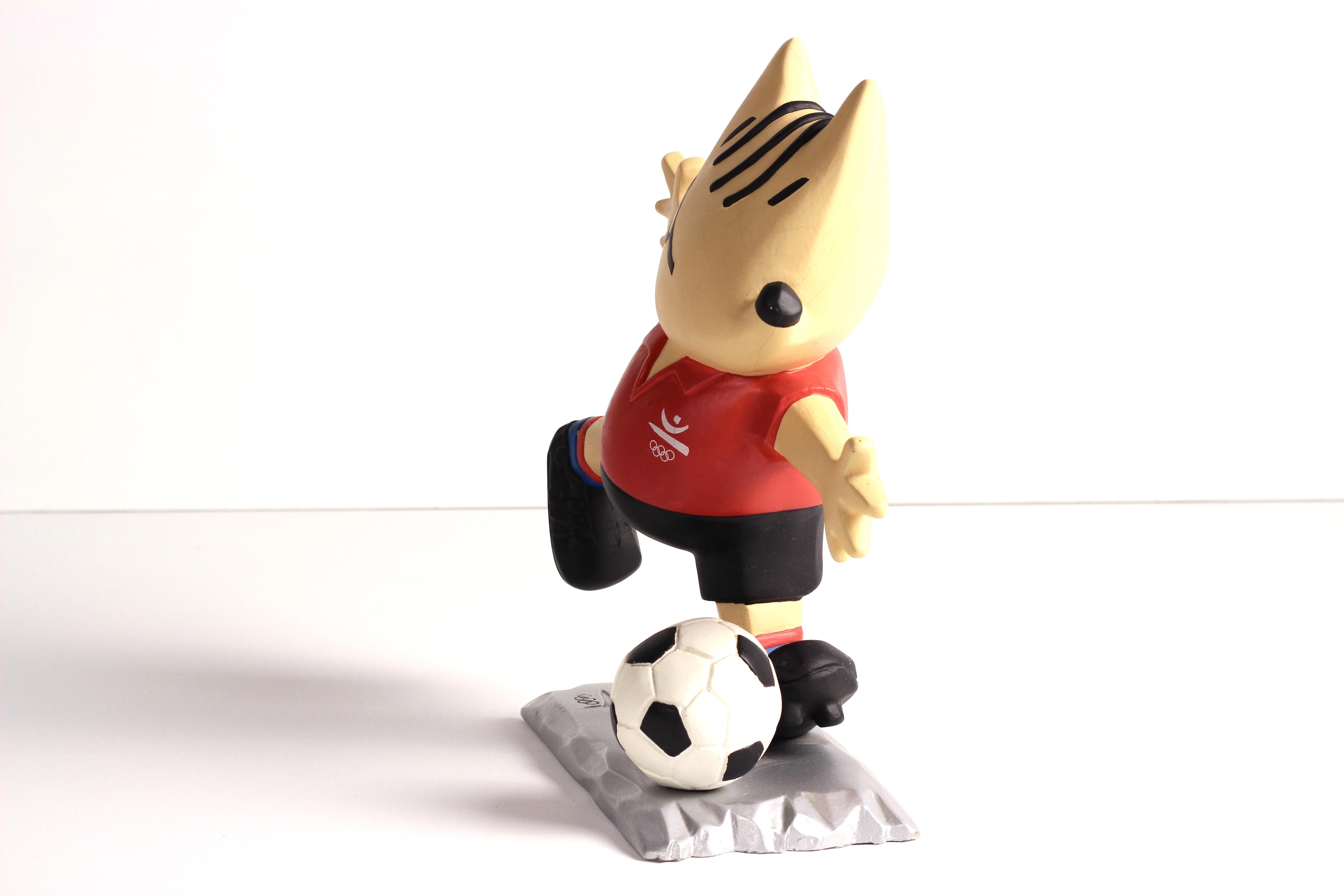 Barcelona Olympischer Fußball Mascot Cobi (1992) von Javier Mariscal (Spanisch) im Angebot